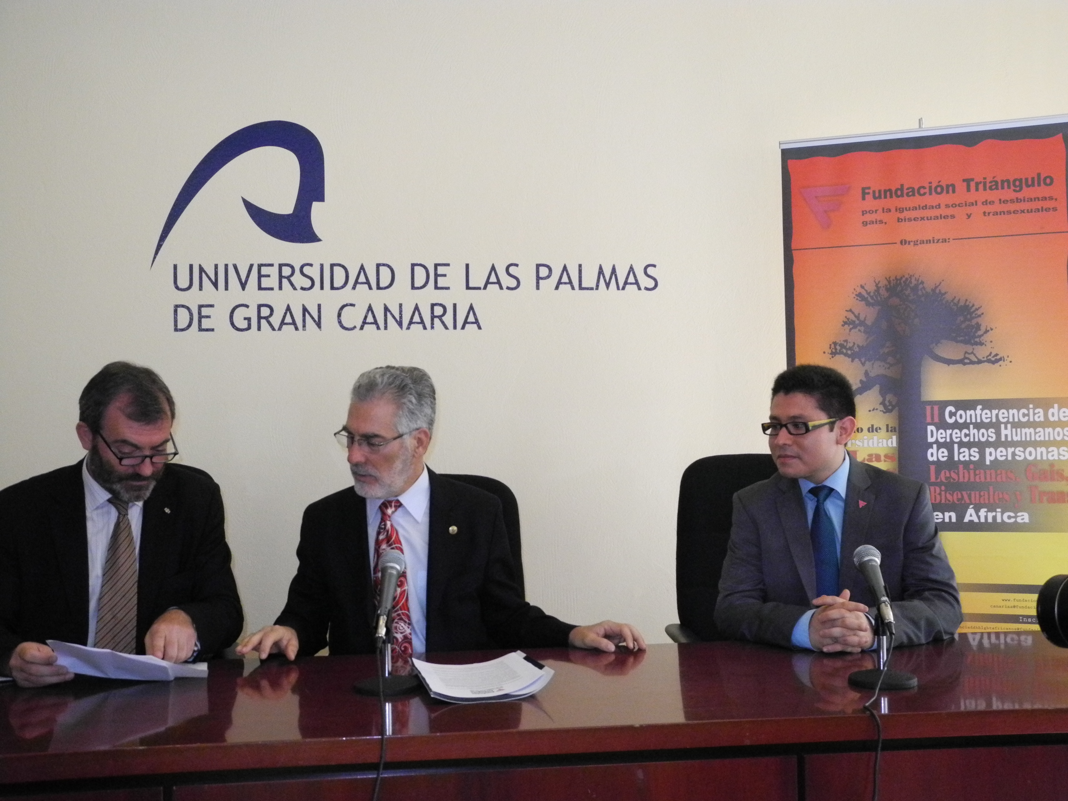 9. Ricardo Martínez Vázquez, Director General de Casa África , José Regidor, Rector de la Universidad de Las Palmas de Gran Canaria y Alfredo Pazmiño, Presidente de Canarias de la Fundación Triangulo