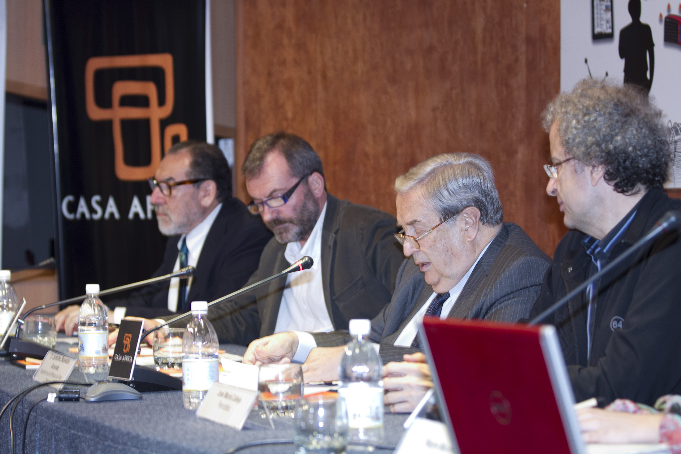 14. Dardo Gómez, Secretario General de la FeSP, Ricardo Martínez Vázquez, Director General de Casa África, Jerónimo Saavedra, alcalde de Las Palmas de Gran Canaria y José María Calleja, periodista