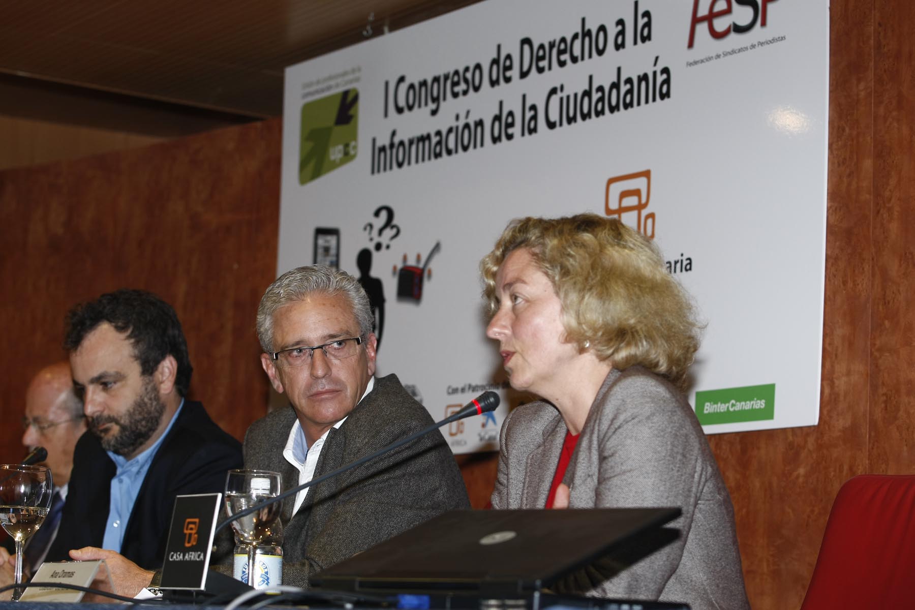 54. Juan García Luján, periodista, Pablo Matos (PP) y Ana Oramas (CC)
