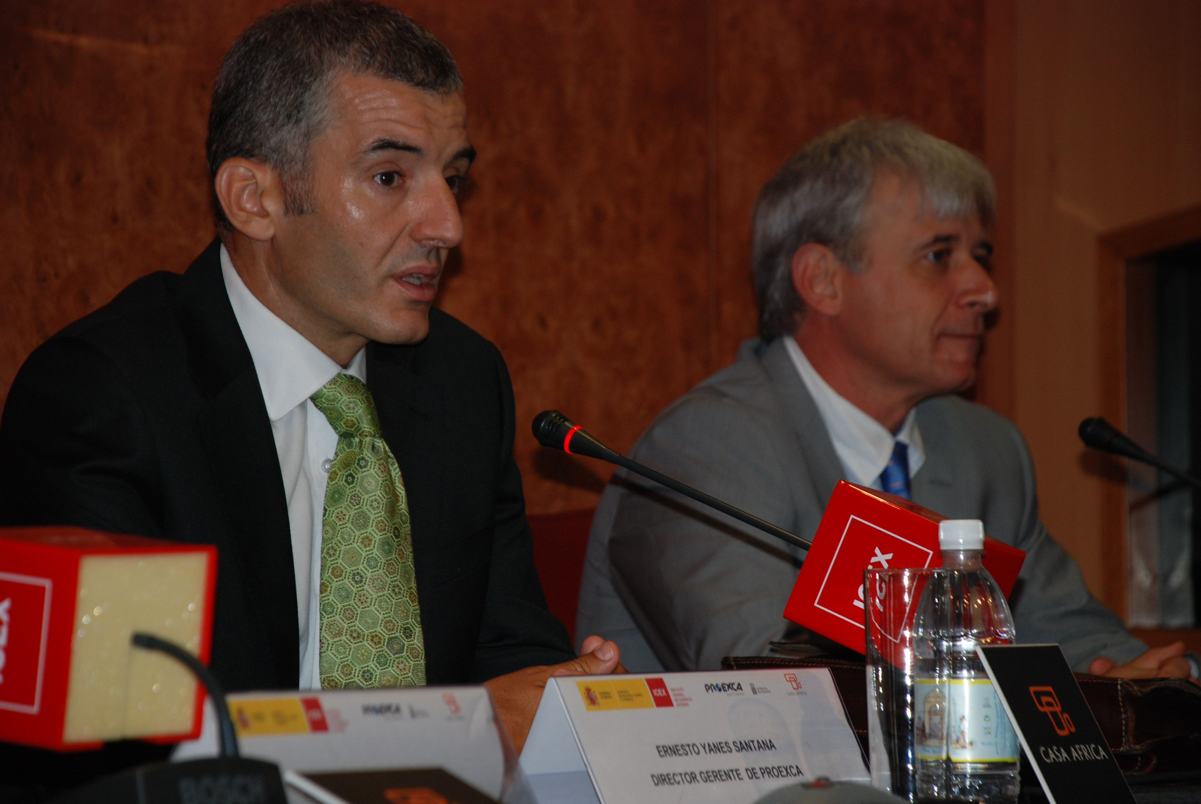 6. Ernesto Yanes Santana, Director Gerente de Proexca y Manuel Sánchez Melero, Consejero Económico y Comercial Jefe de la Oficina Comercial en la Embajada de España en Angola