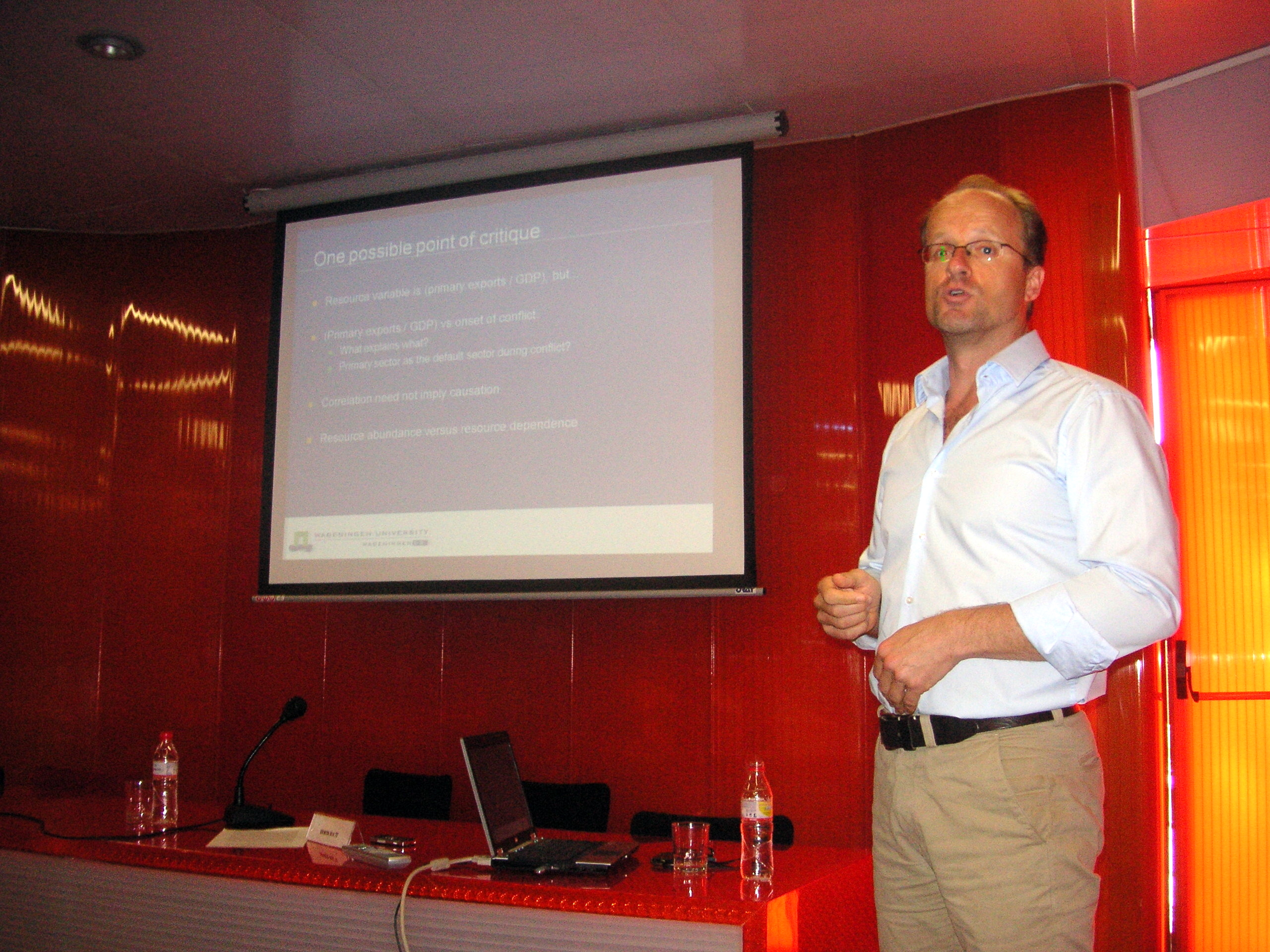 3. Erwin Bulte Wageningen University / Tilburg University