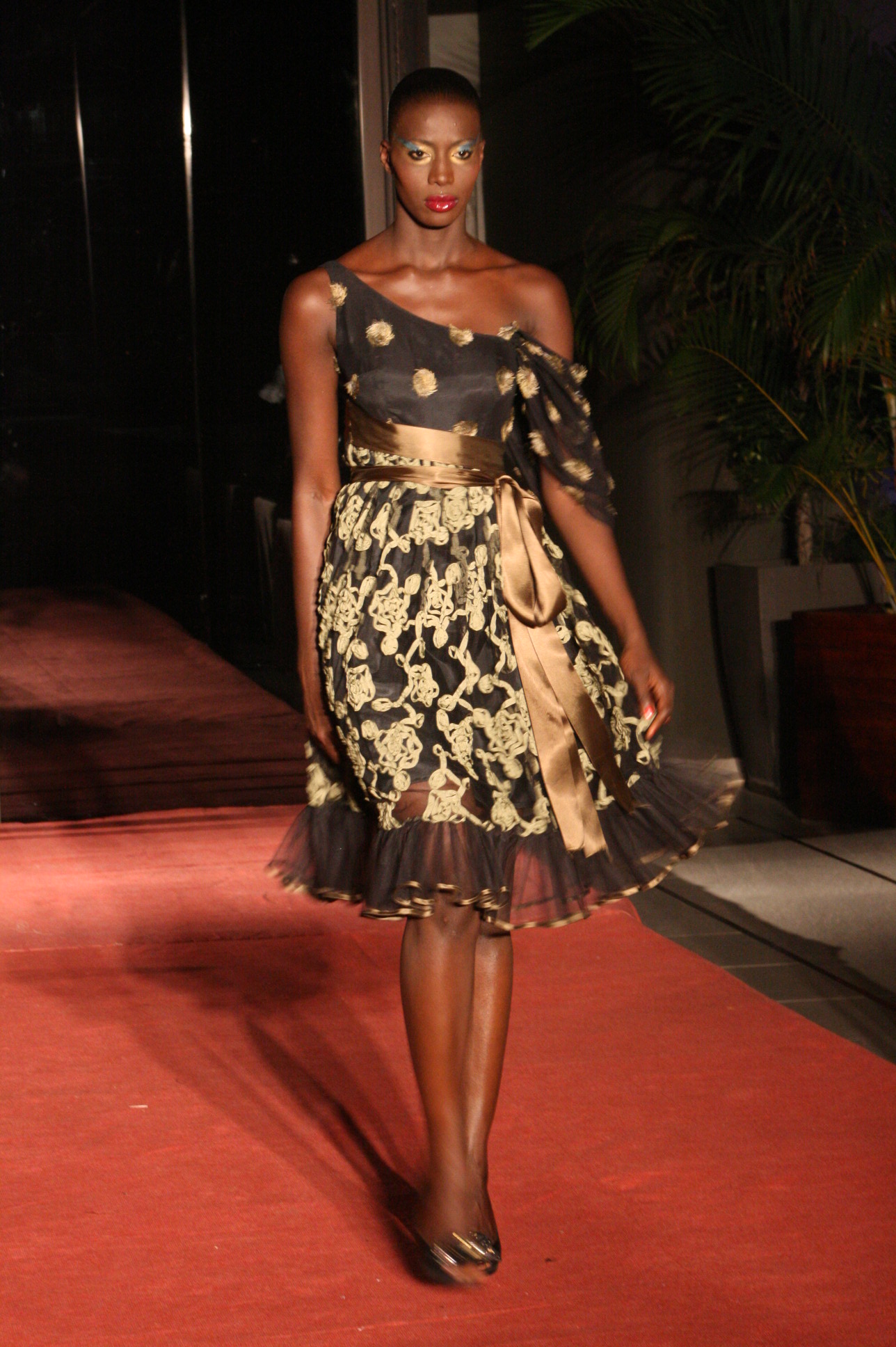 26. Diseños de Juan Roga en Dakar Fasion Week