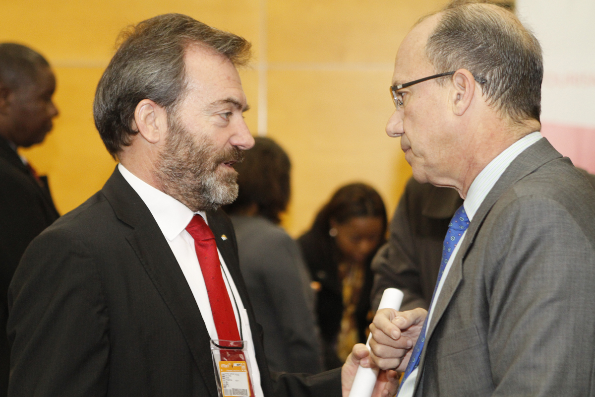 7. Recepción de Ricardo Mártinez, director general de Casa África en la inauguración de Investour 2011