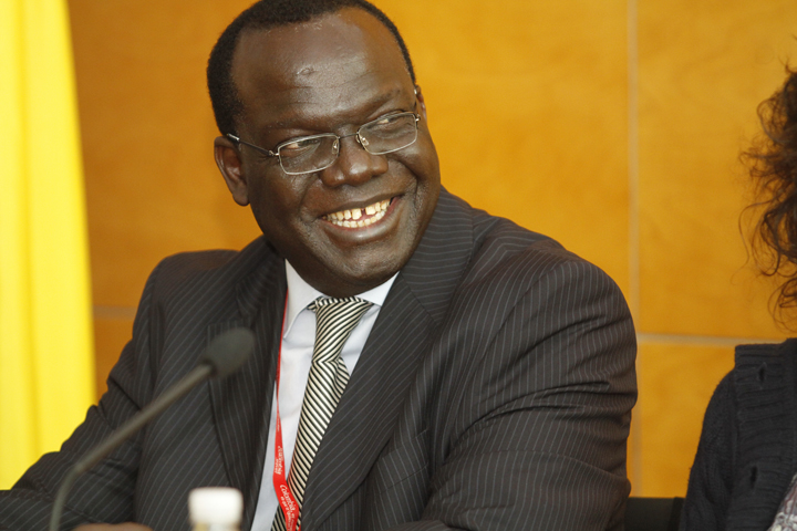 13. Intervención de Filipe Savadogo, Ministro de Cultura, Turismo y Comunicación de Burkina Faso y Vice-Presidente de la Comisión para África