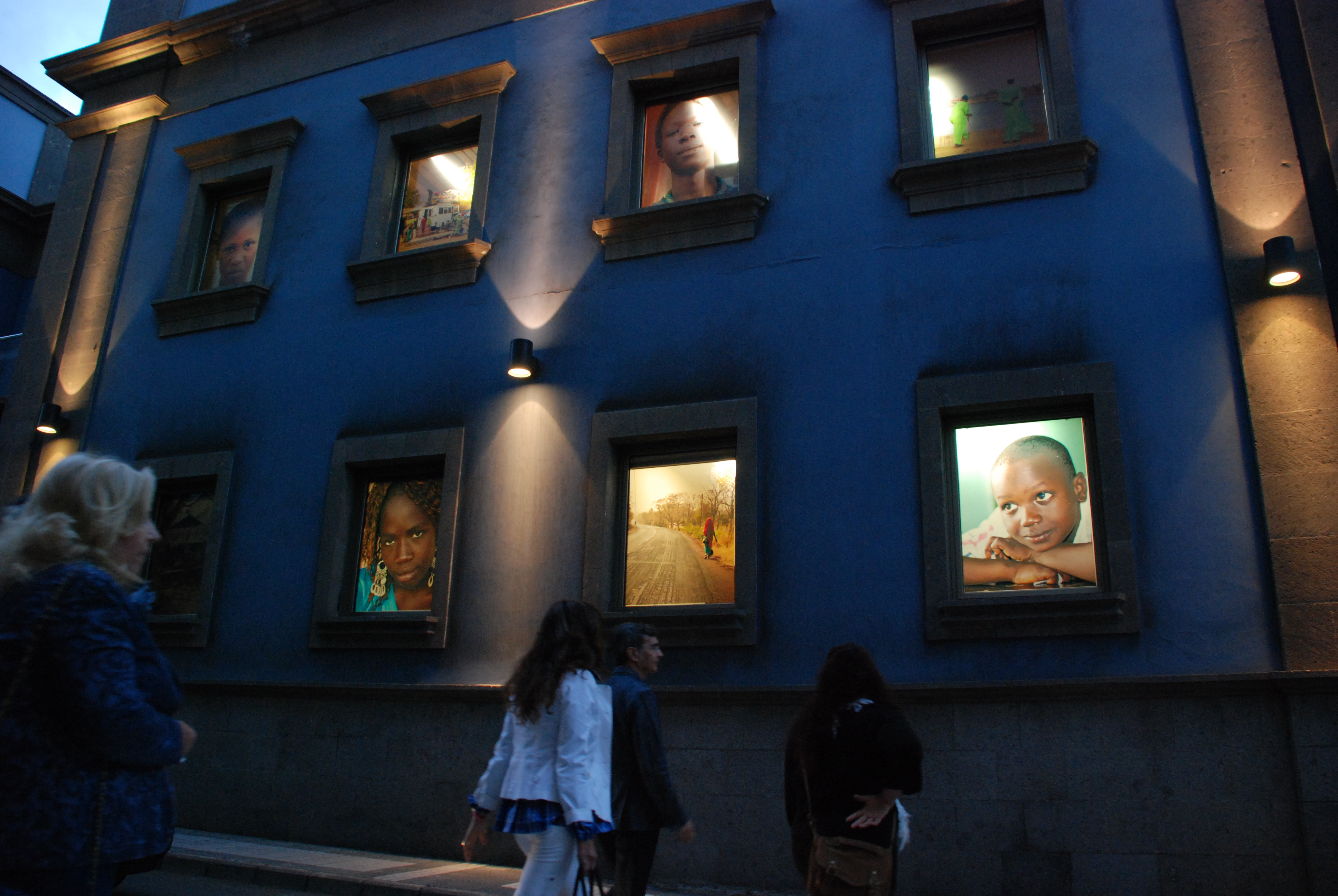 9. Inauguración La Piel de África