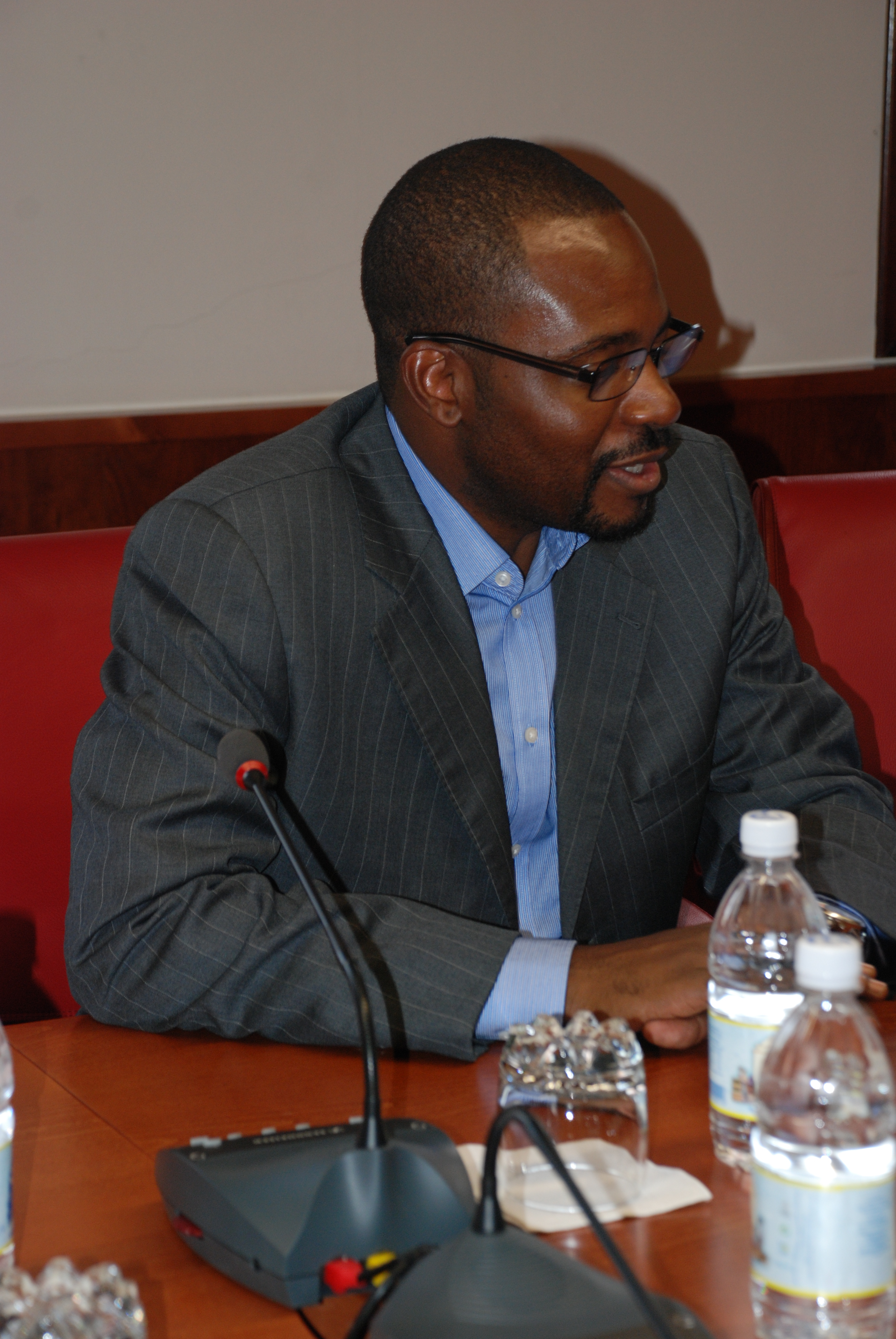 22. Visita Institucional a la sede de Casa África de Gabriel Mbega Obiang Lima,  Ministro Delegado de Minas, Industrias y Energía de Guinea Ecuatorial