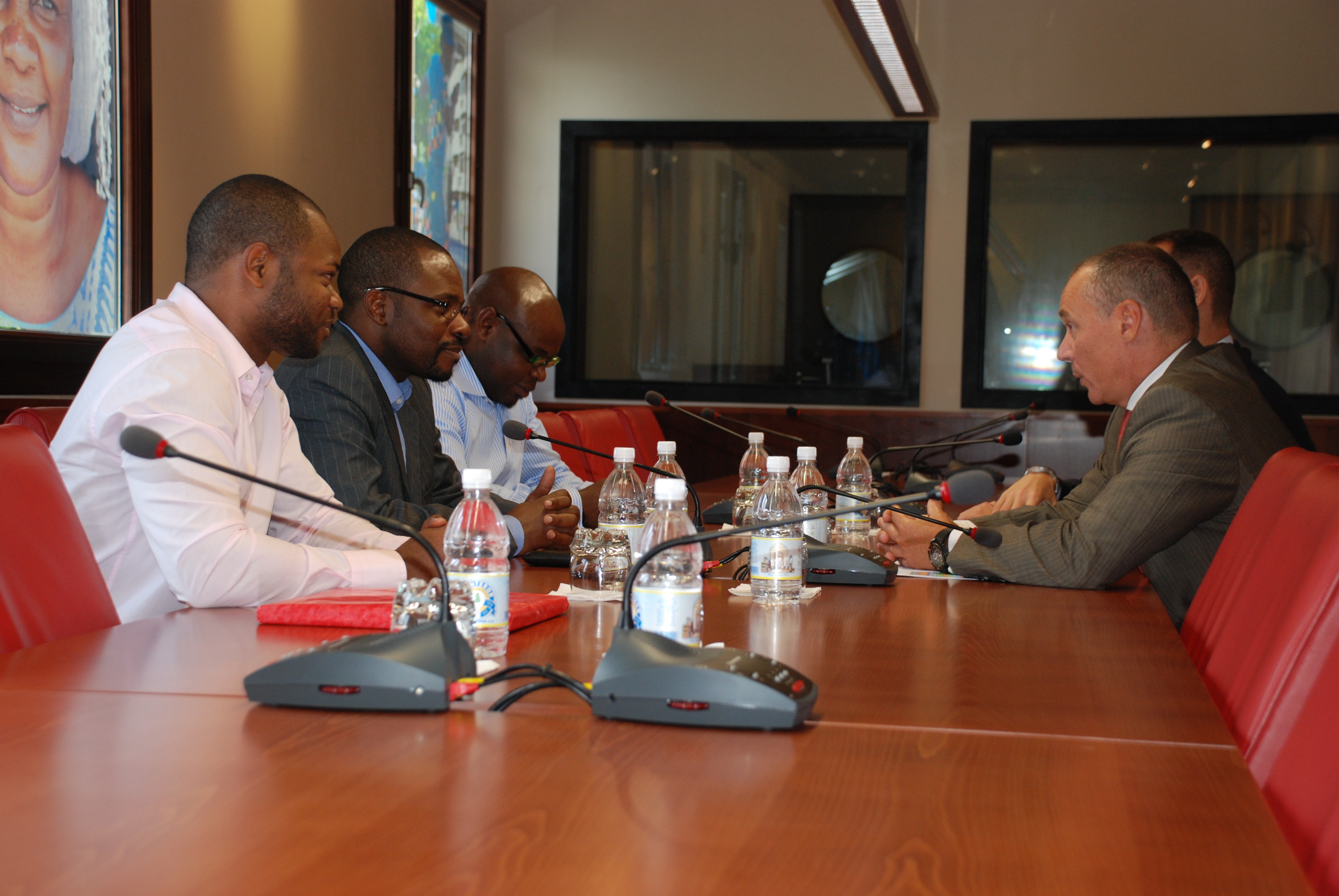 28. Visita Institucional a la sede de Casa África de Gabriel Mbega Obiang Lima,  Ministro Delegado de Minas, Industrias y Energía de Guinea Ecuatorial