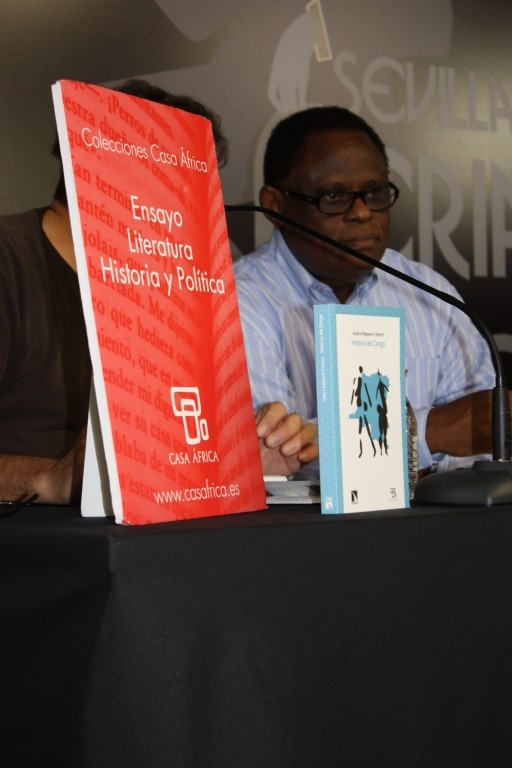16. Isidore Ndaywel, autor de Historia del Congo, desde sus orígenes hasta nuestros días