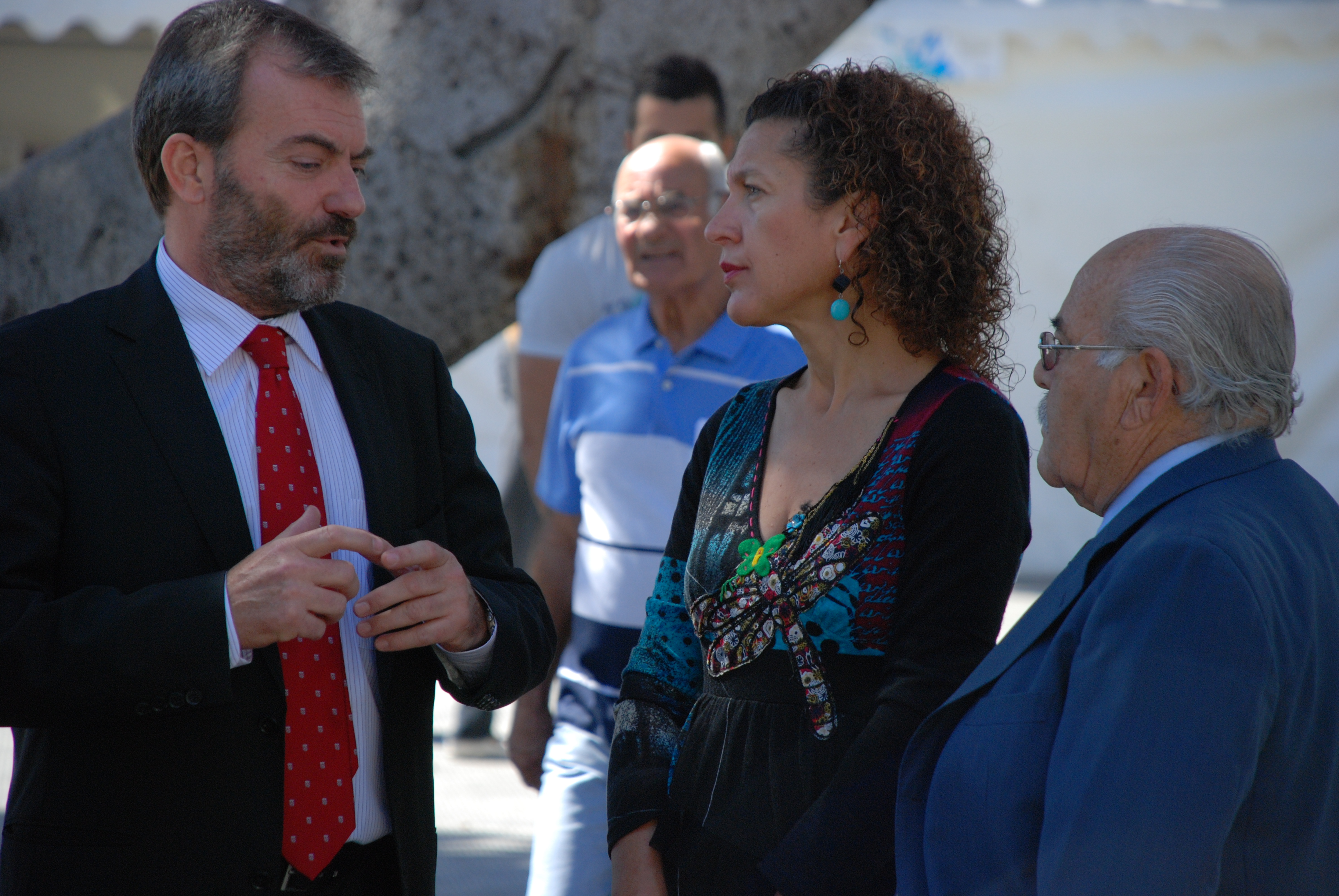 11. Milagros Luis Brito, Consejera de Educación del Gobierno de Canarias y Ricardo Martínez Vázquez, Director General de Casa África