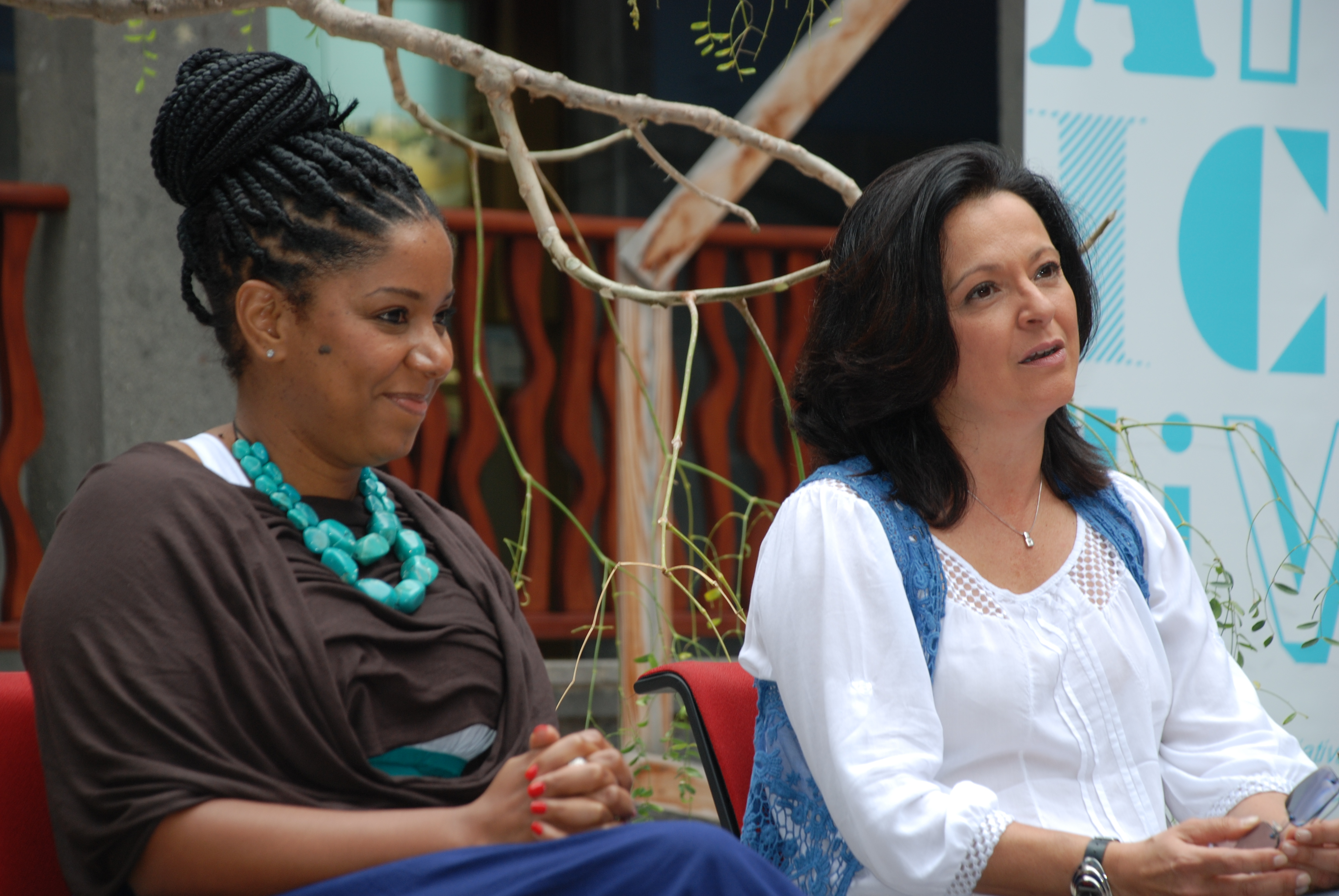4. Rueda de prensa de Olga Cerpa y Nancy Vieira