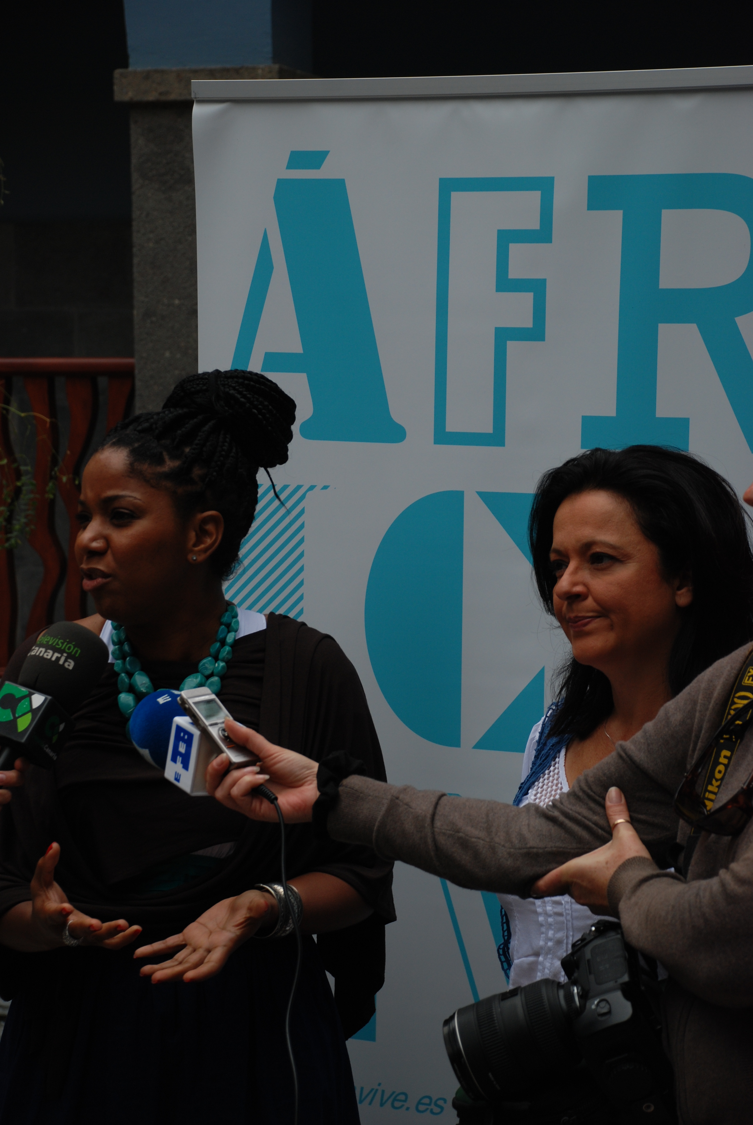 6. Rueda de prensa de Olga Cerpa y Nancy Vieira