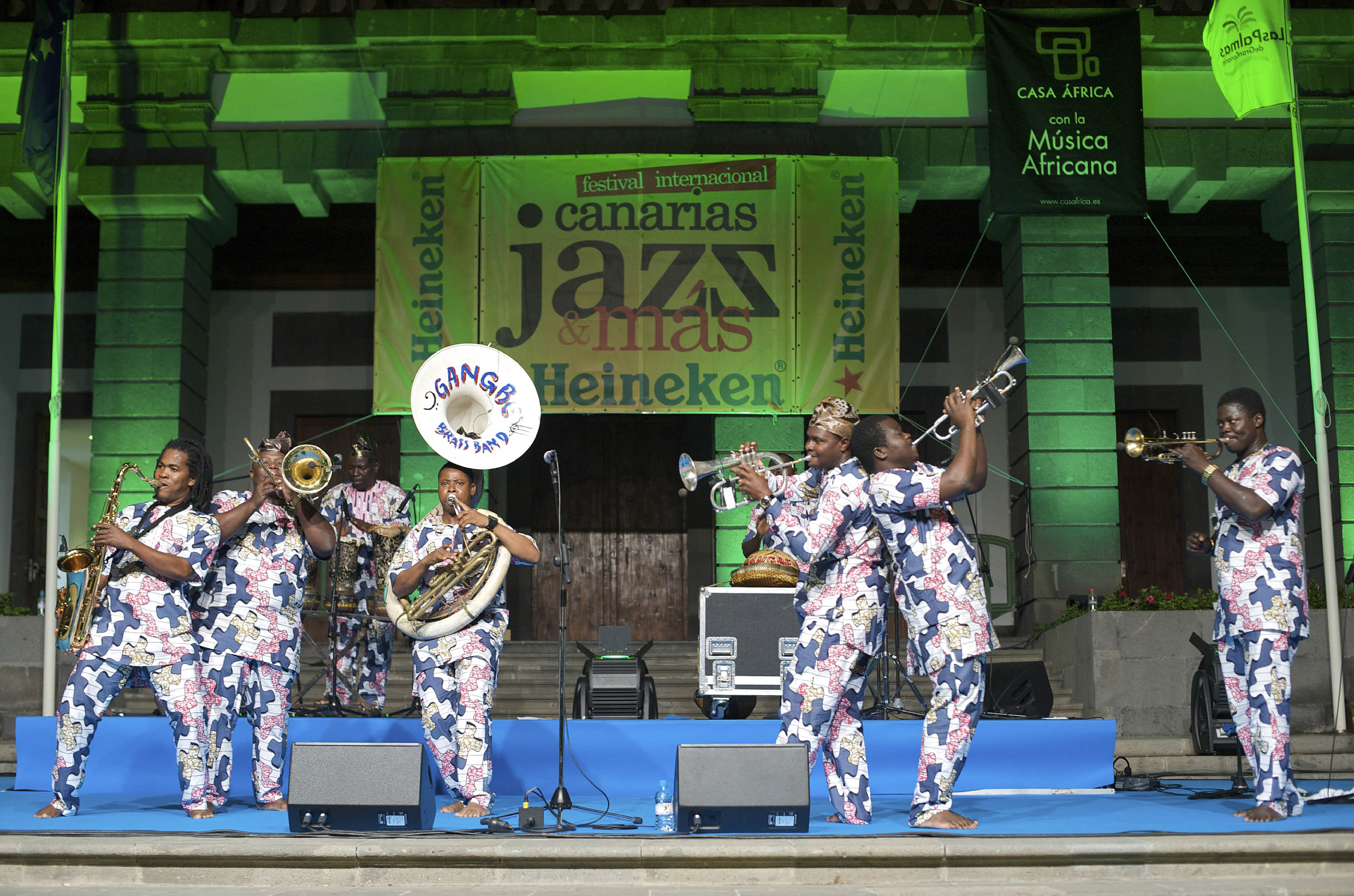 33. Actuación de la Gangbé Brass Band