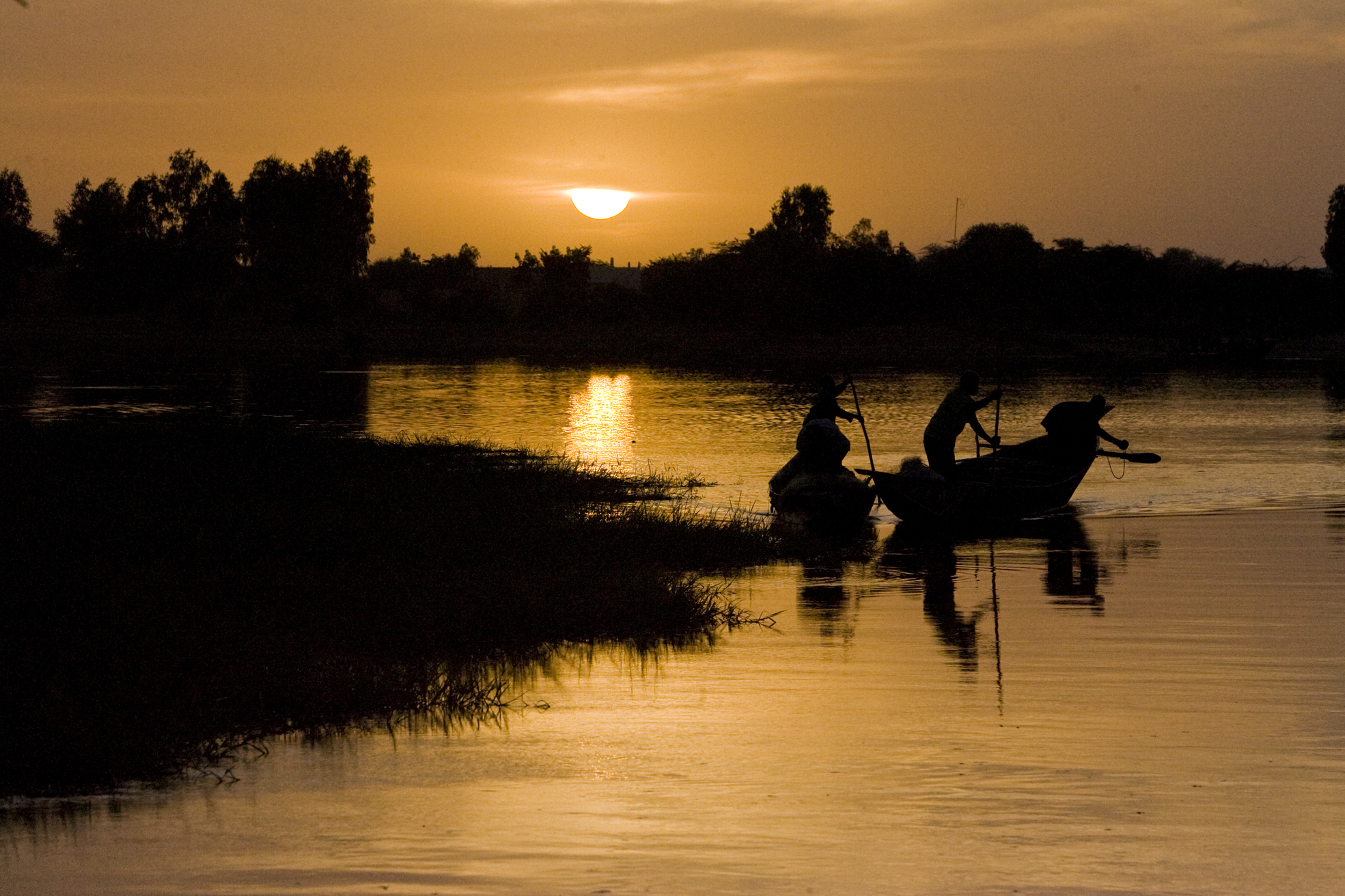 19. De Segú a Tombuctú. Un viaje por el río Níger, por Mario Vega (2010)