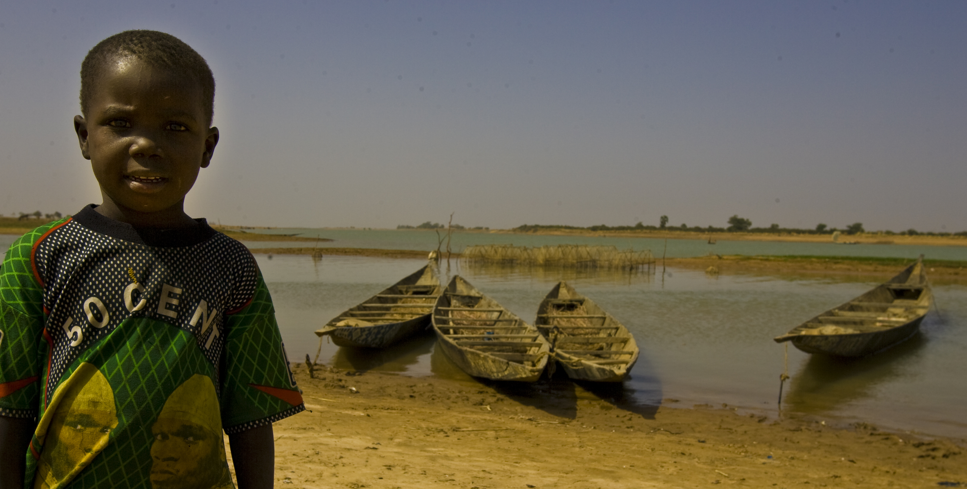 81. De Segú a Tombuctú. Un viaje por el río Níger, por Mario Vega (2010)