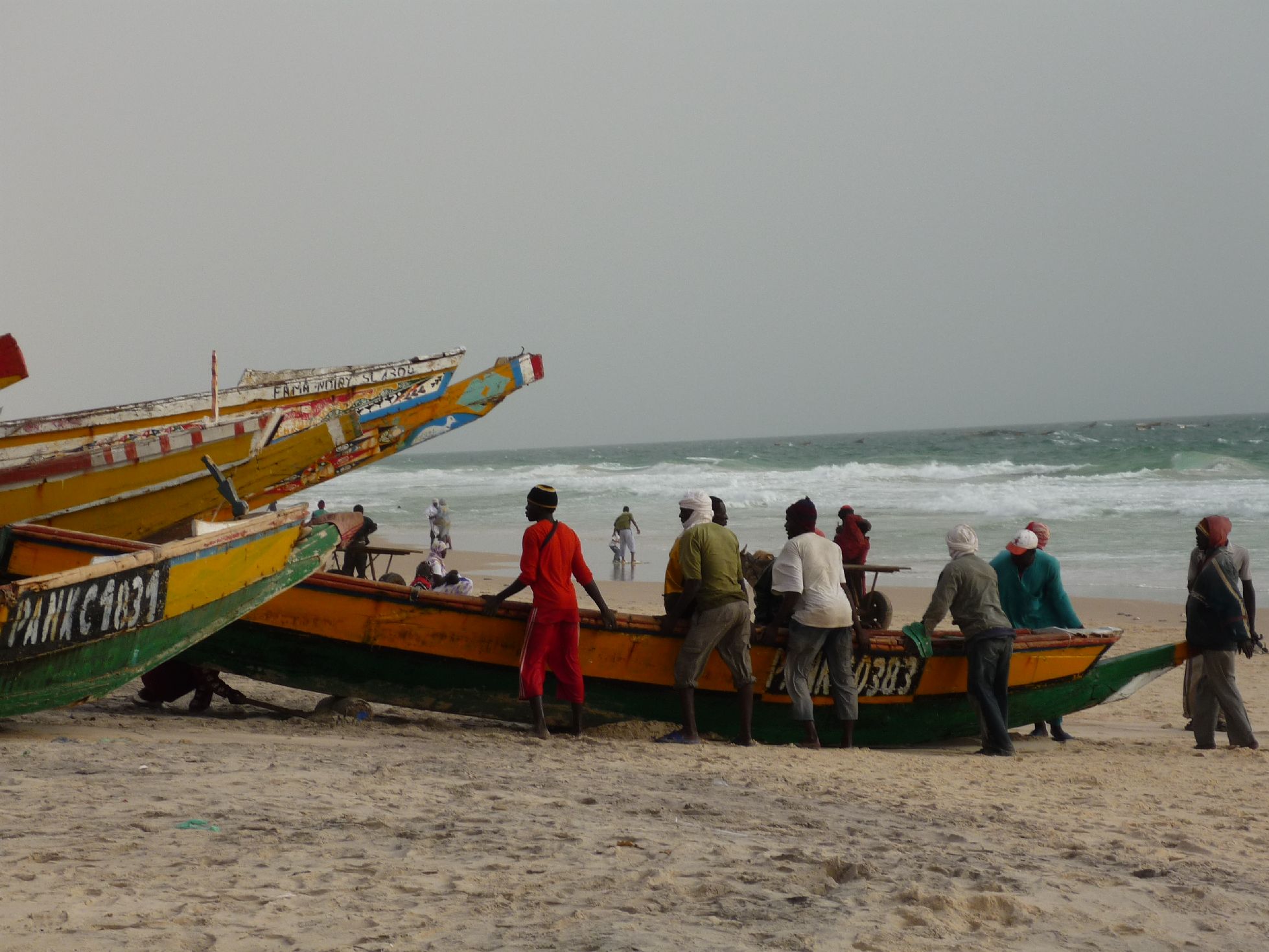 75. Imágenes del Puerto de Pesca de Nouakchott (Mauritania)