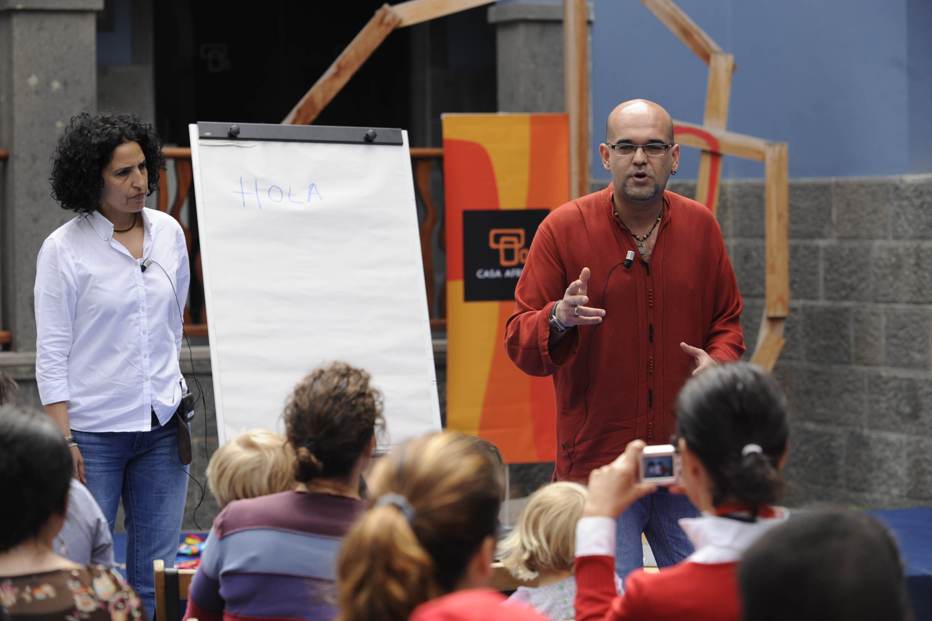 7. Taller de creación literaria con Zoubida Boughana Maalem y Alexis Ravelo