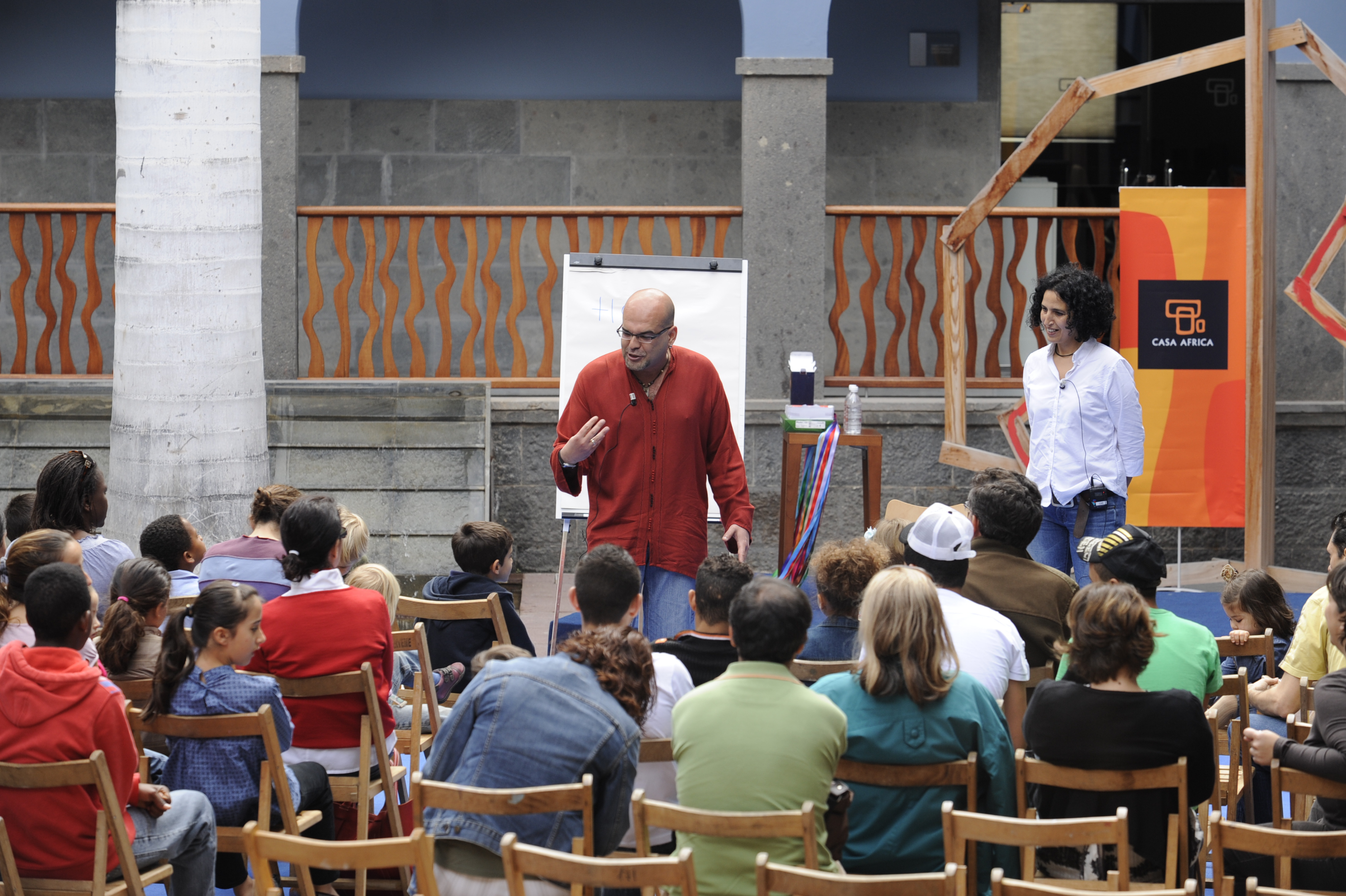 12. Taller de creación literaria con Zoubida Boughana Maalem y Alexis Ravelo