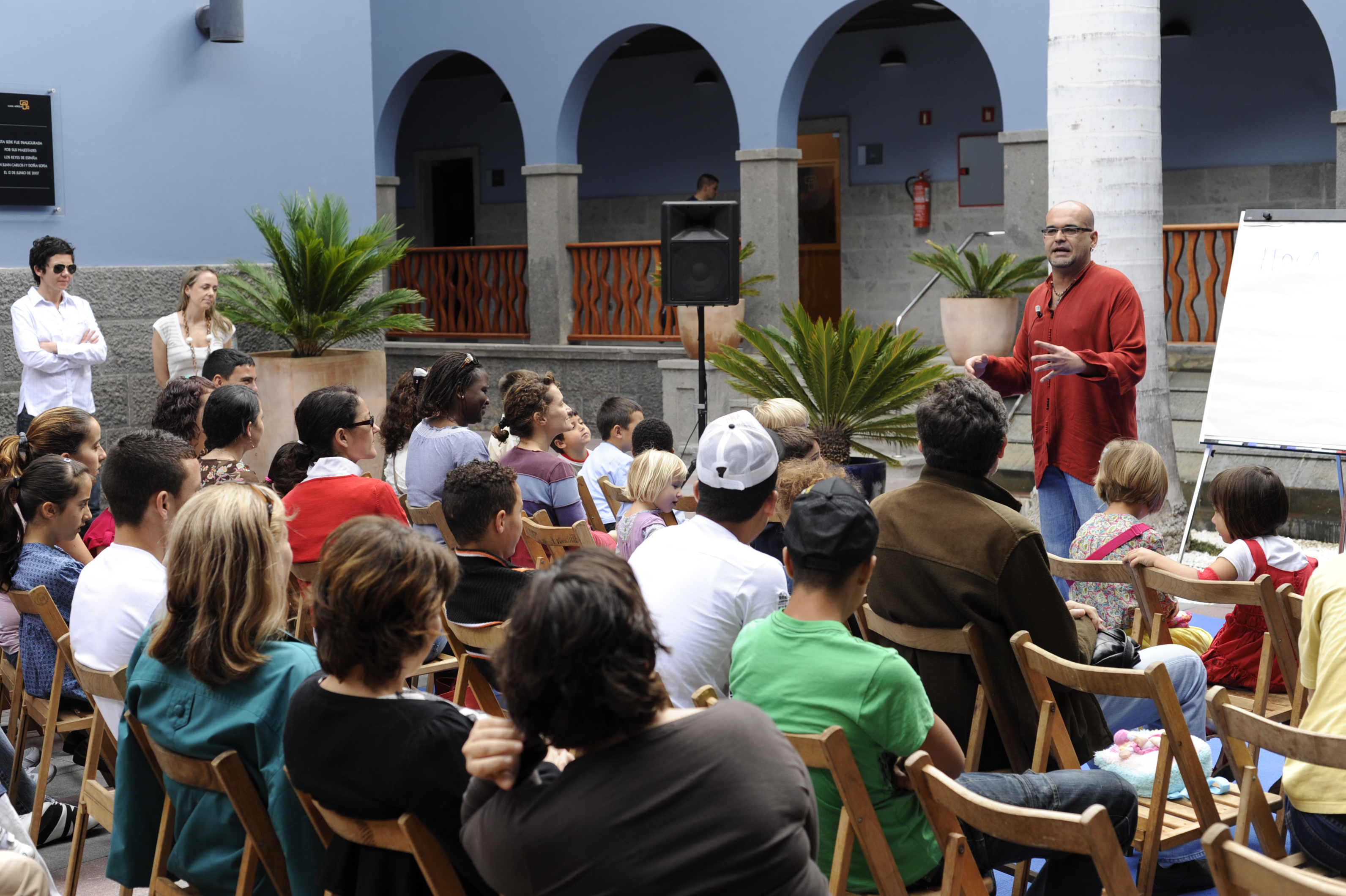 17. Taller de creación literaria con Zoubida Boughana Maalem y Alexis Ravelo