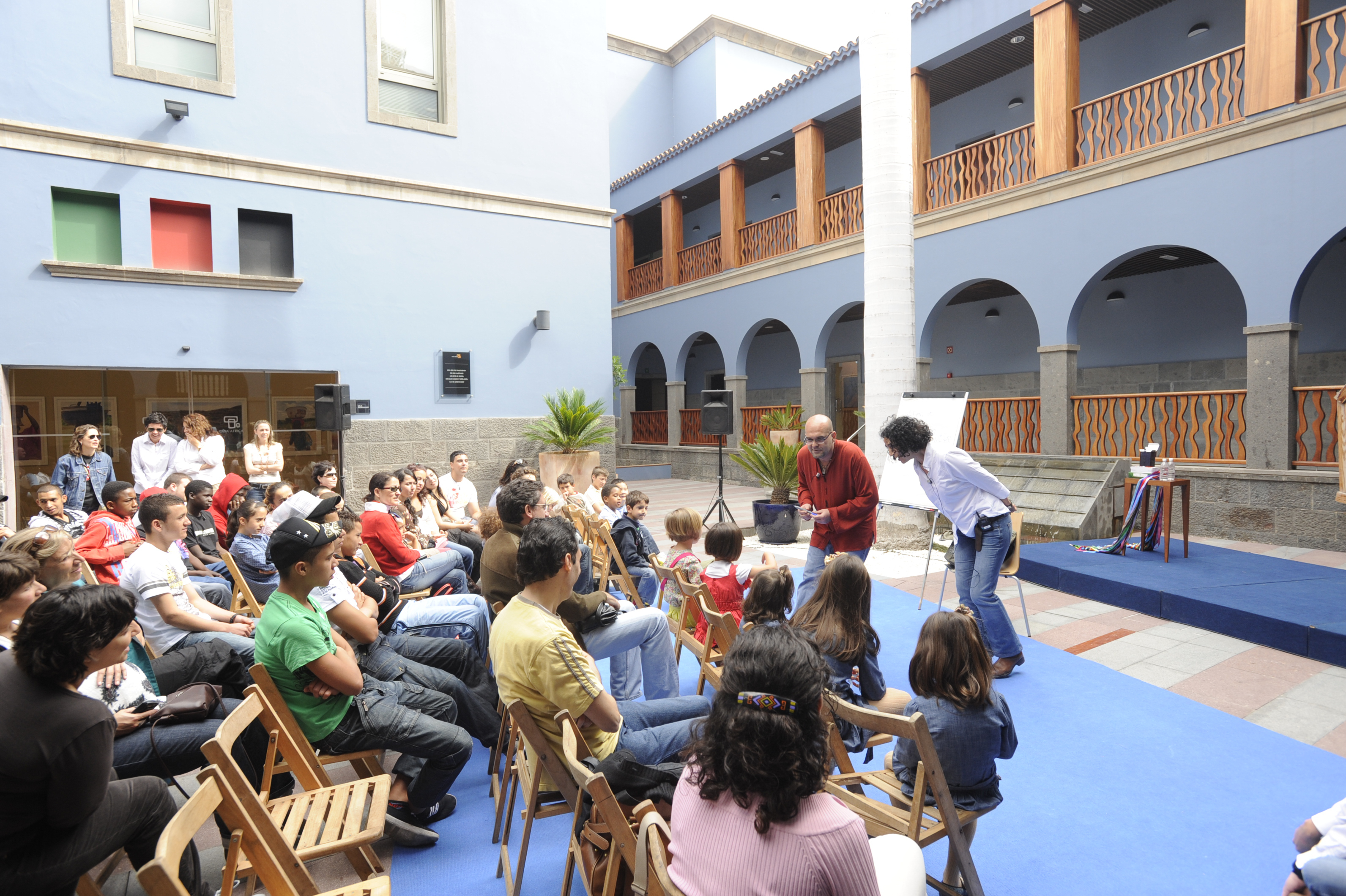 21. Taller de creación literaria con Zoubida Boughana Maalem y Alexis Ravelo