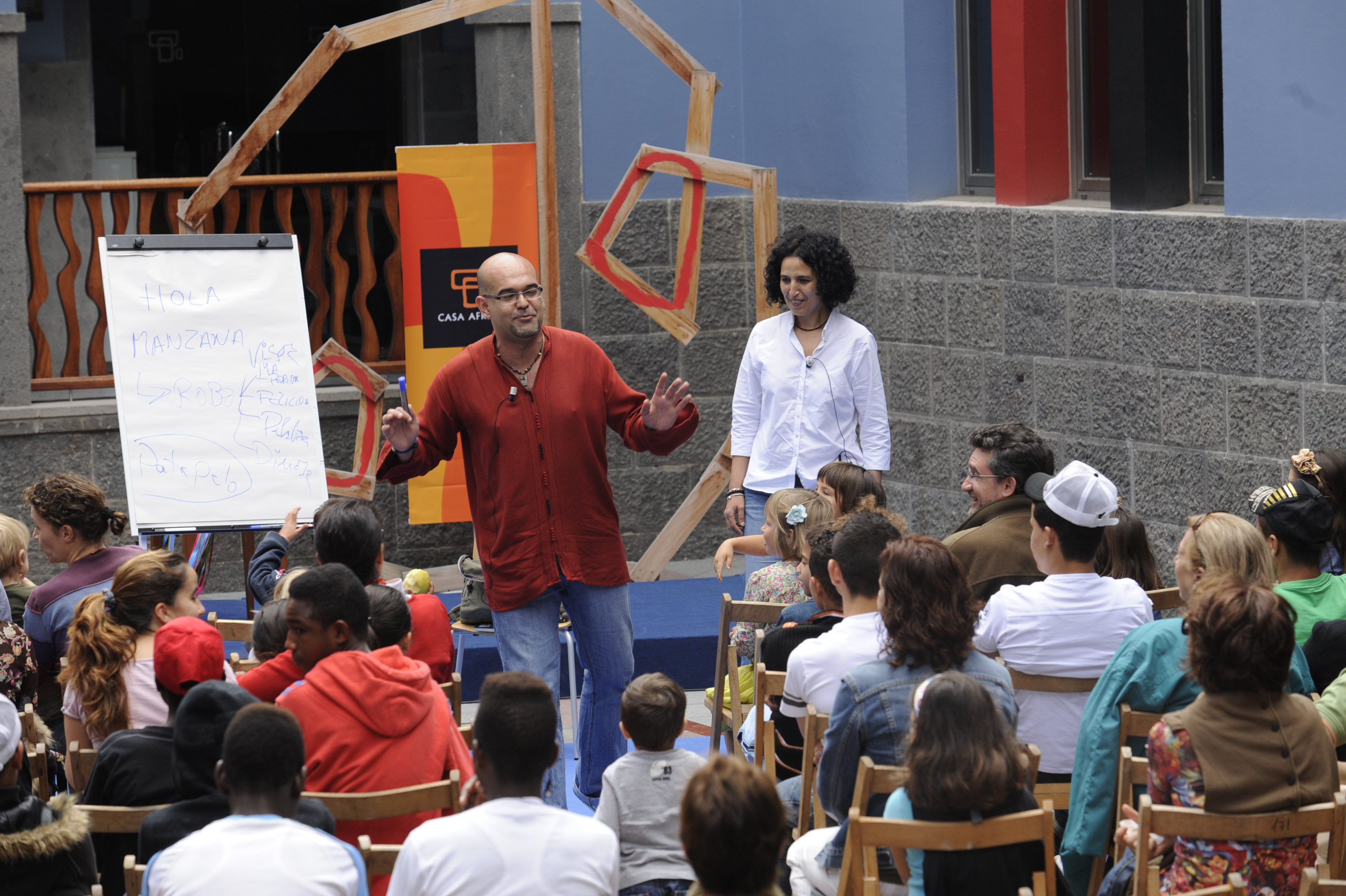 27. Taller de creación literaria con Zoubida Boughana Maalem y Alexis Ravelo