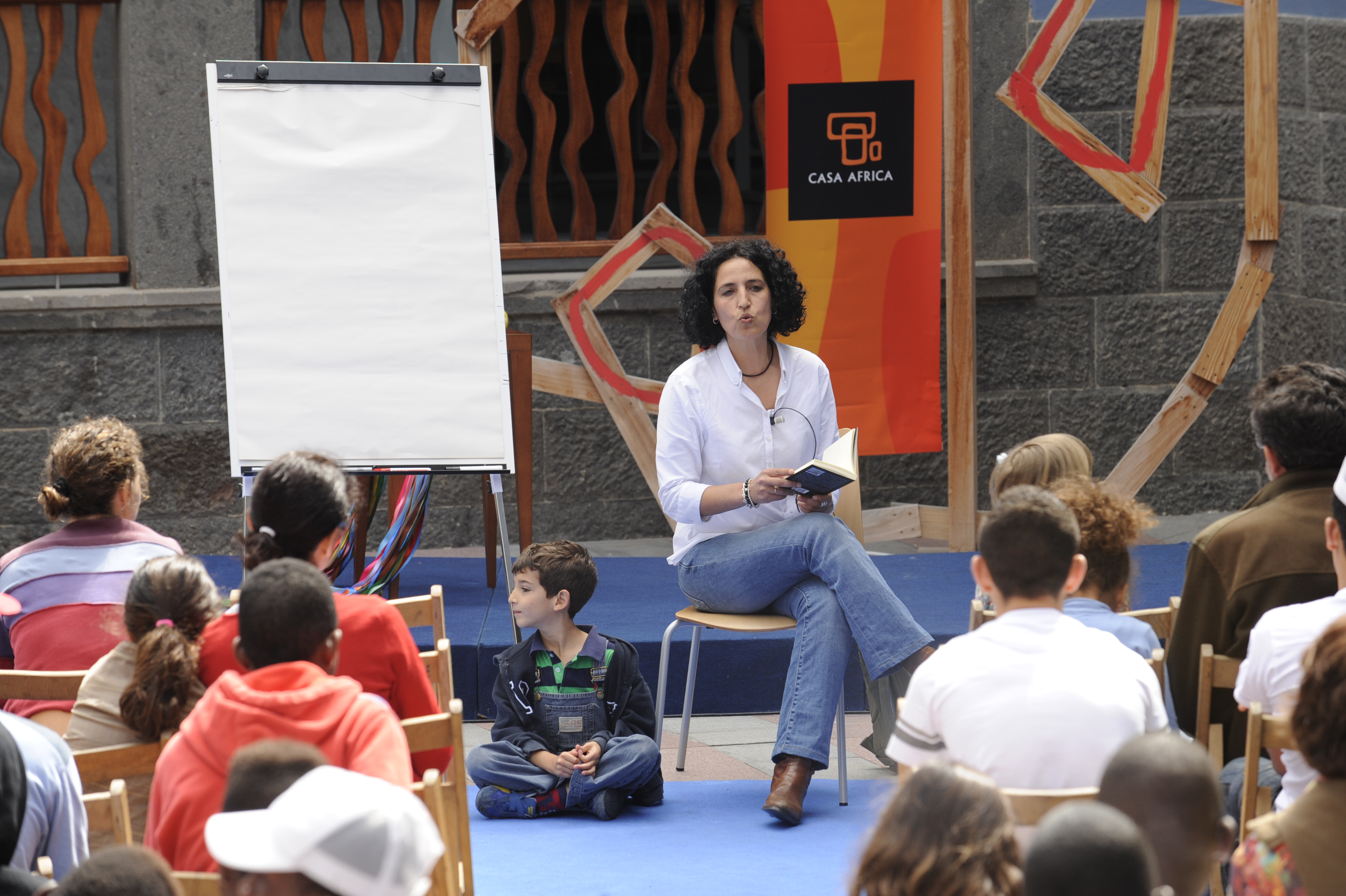 32. Taller de creación literaria con Zoubida Boughana Maalem y Alexis Ravelo