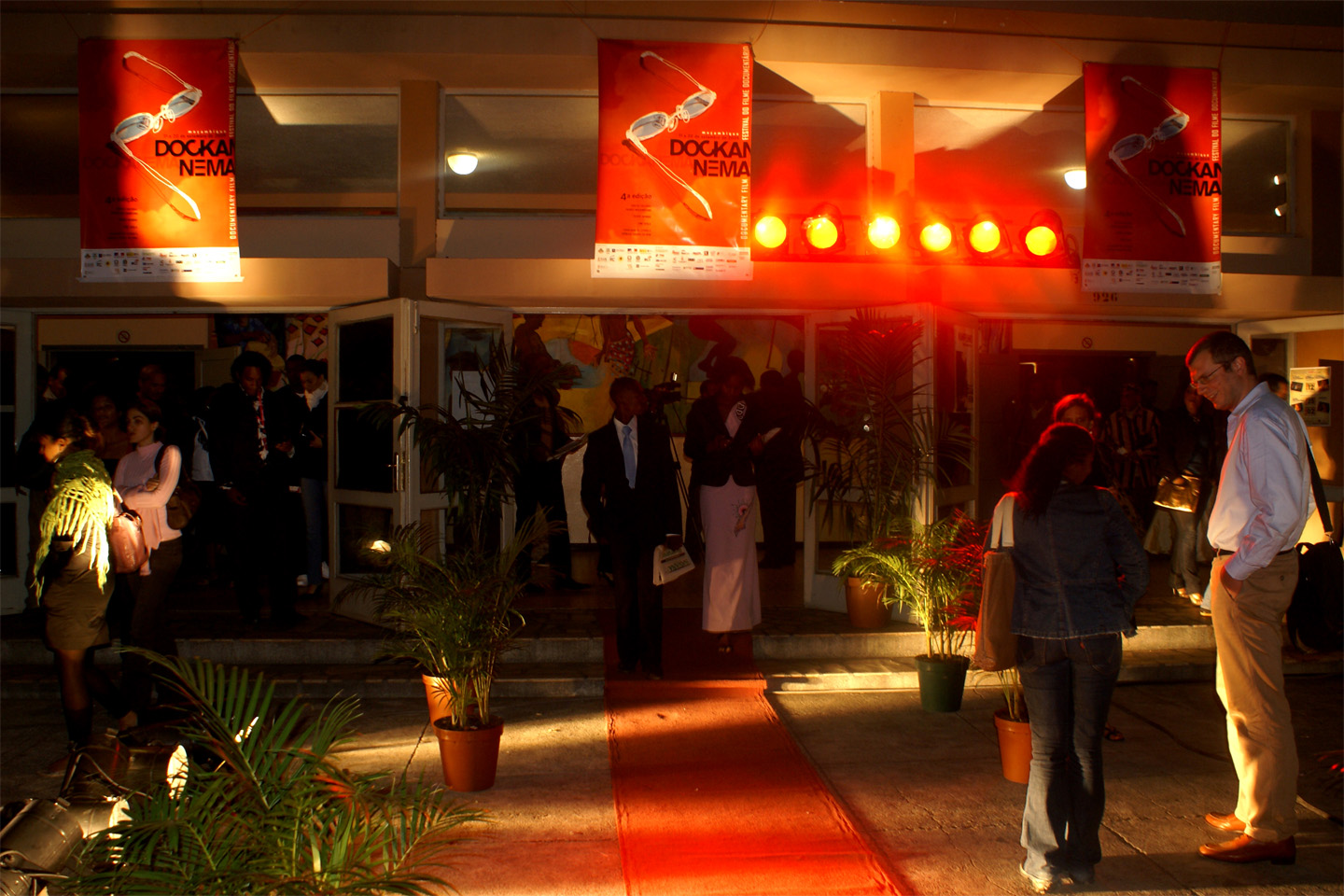 3. Inauguración de Africalls?