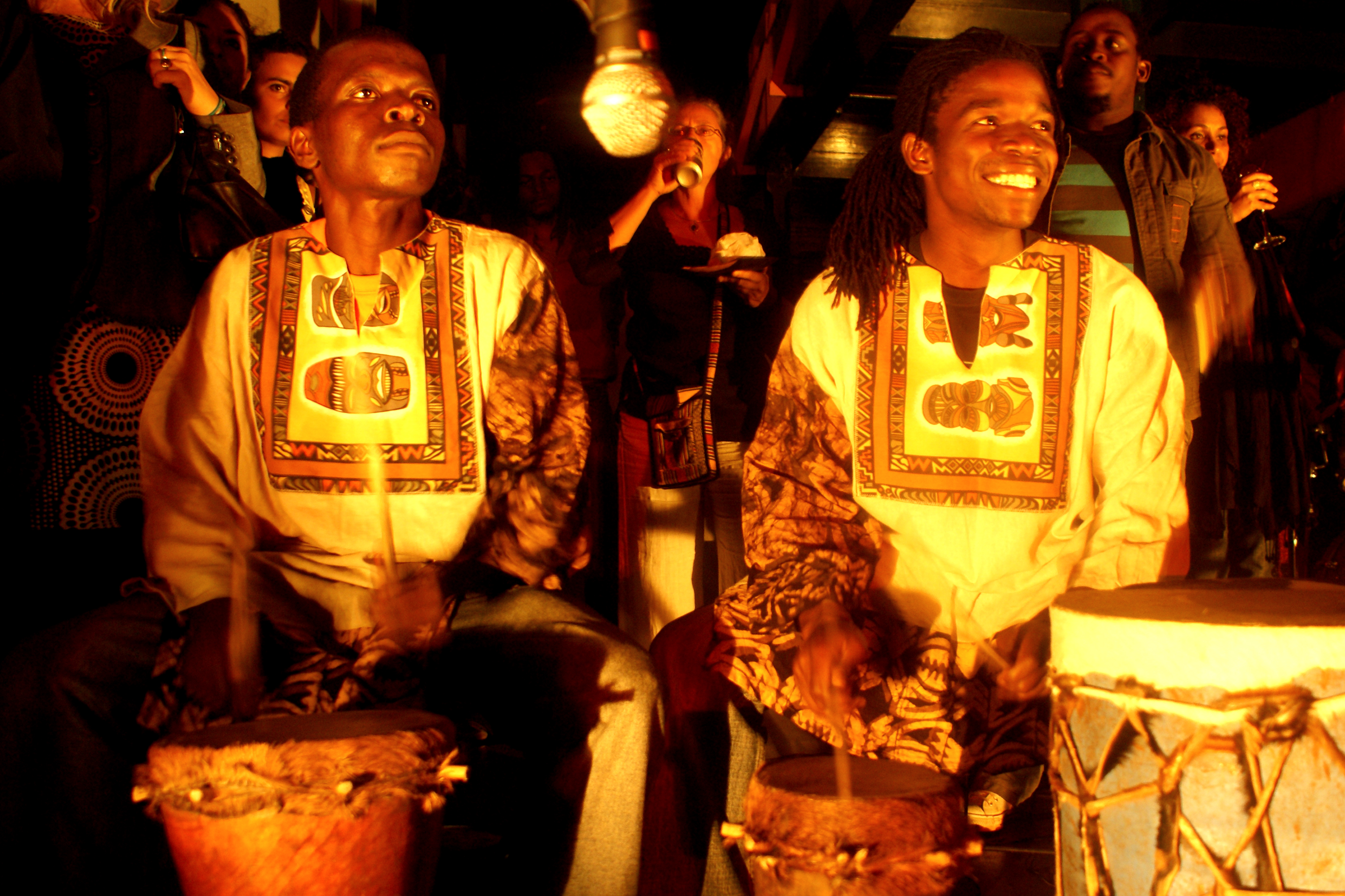 4. Inauguración de Africalls?