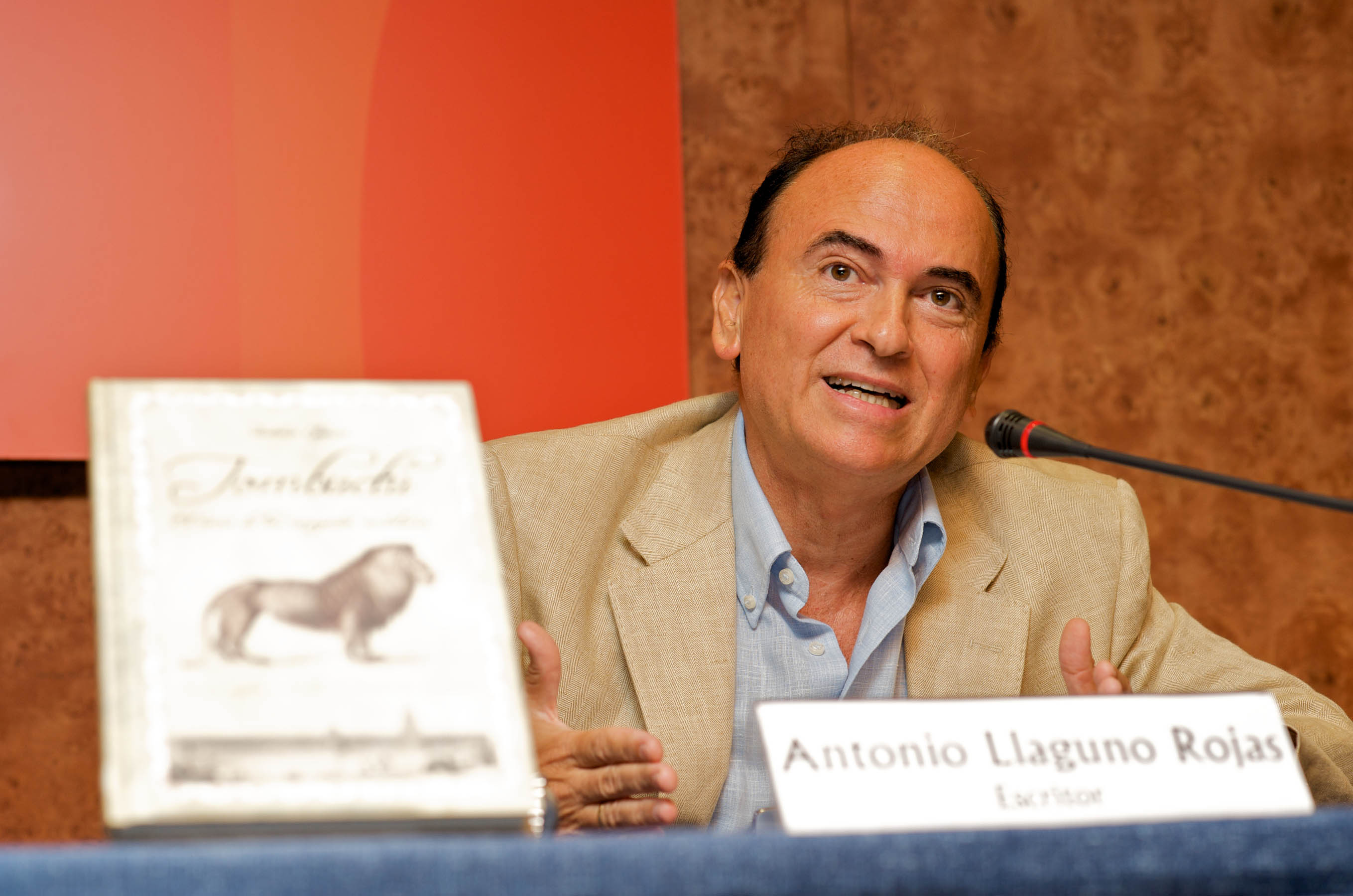 9. Antonio Llaguno Rojas, autor de la obra