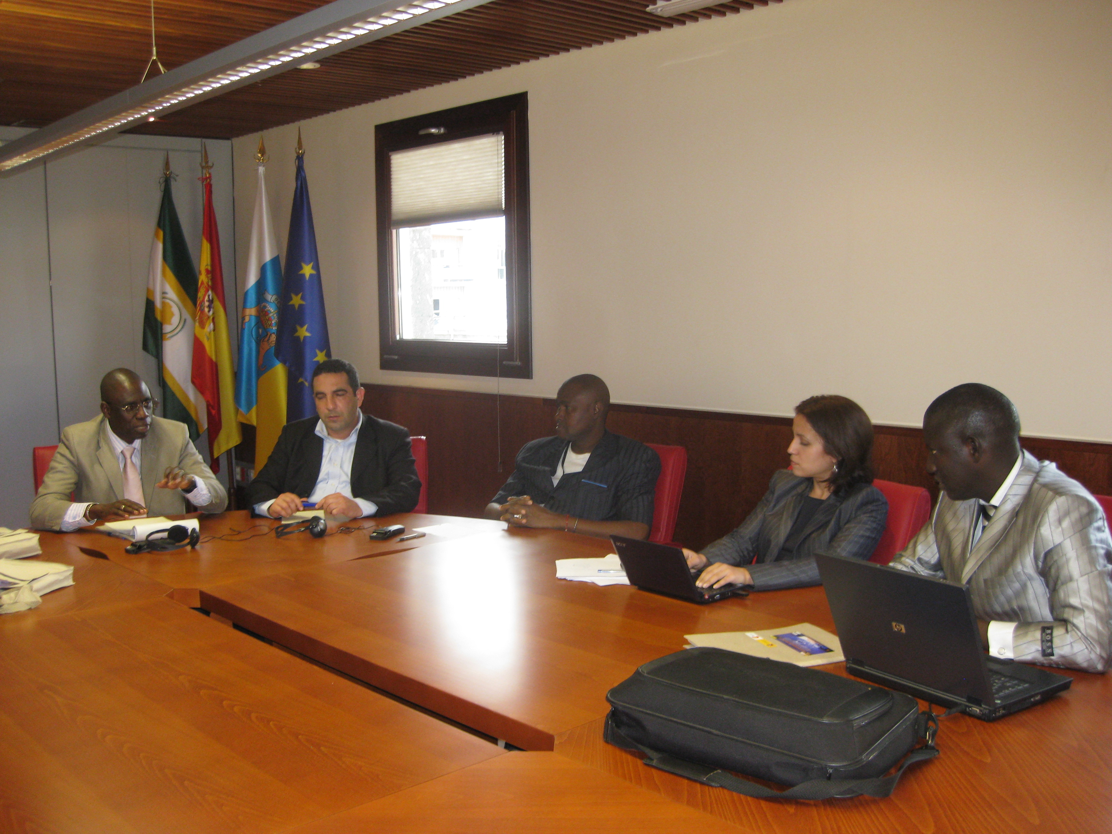 3. Seminario de capacitación para la lucha contra la pesca ilegal, no declarada y no reglamentada (INDNR) en África Occidental