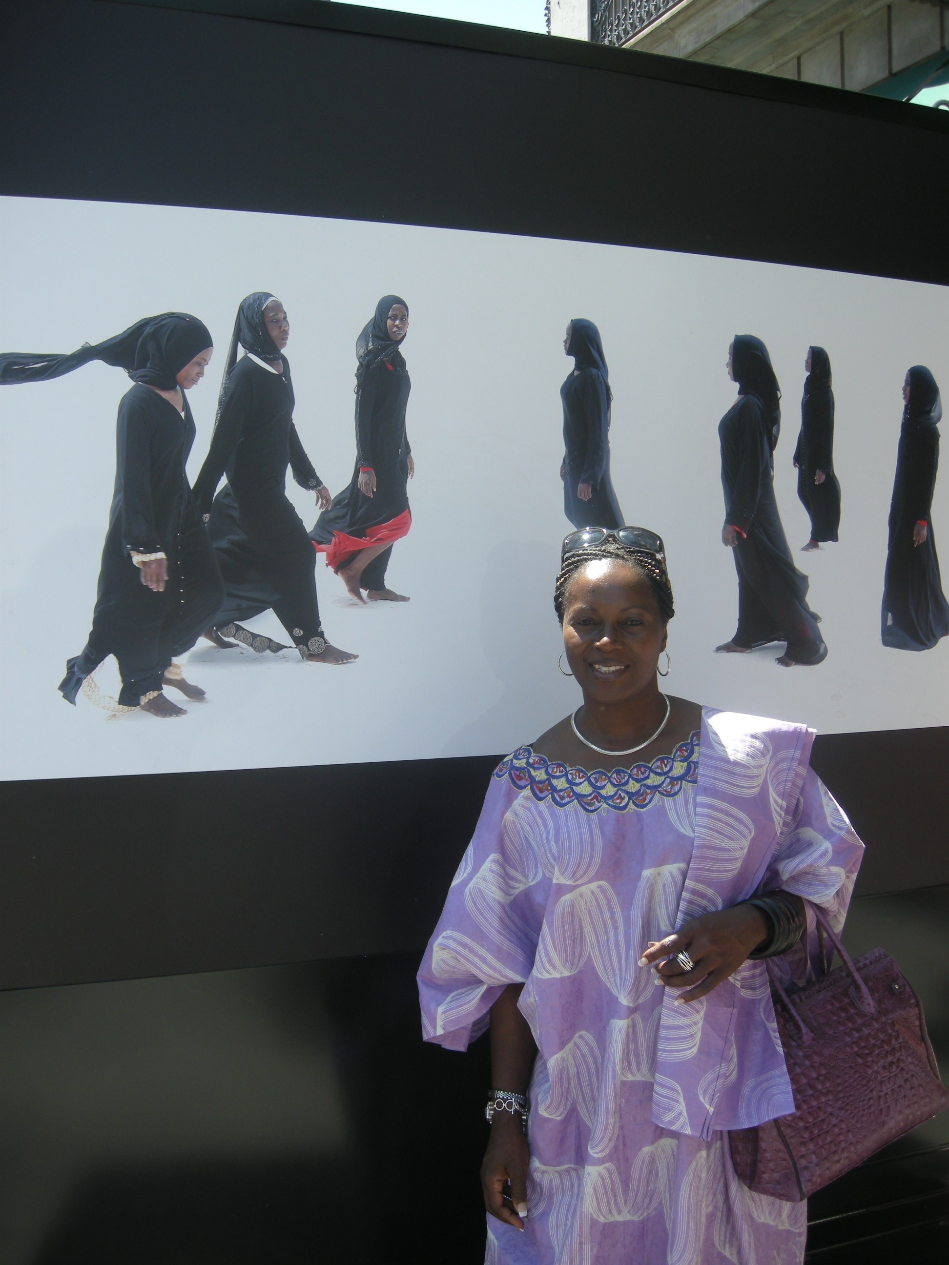 19. Angèle Etoundi, fotógrafa en la exposición