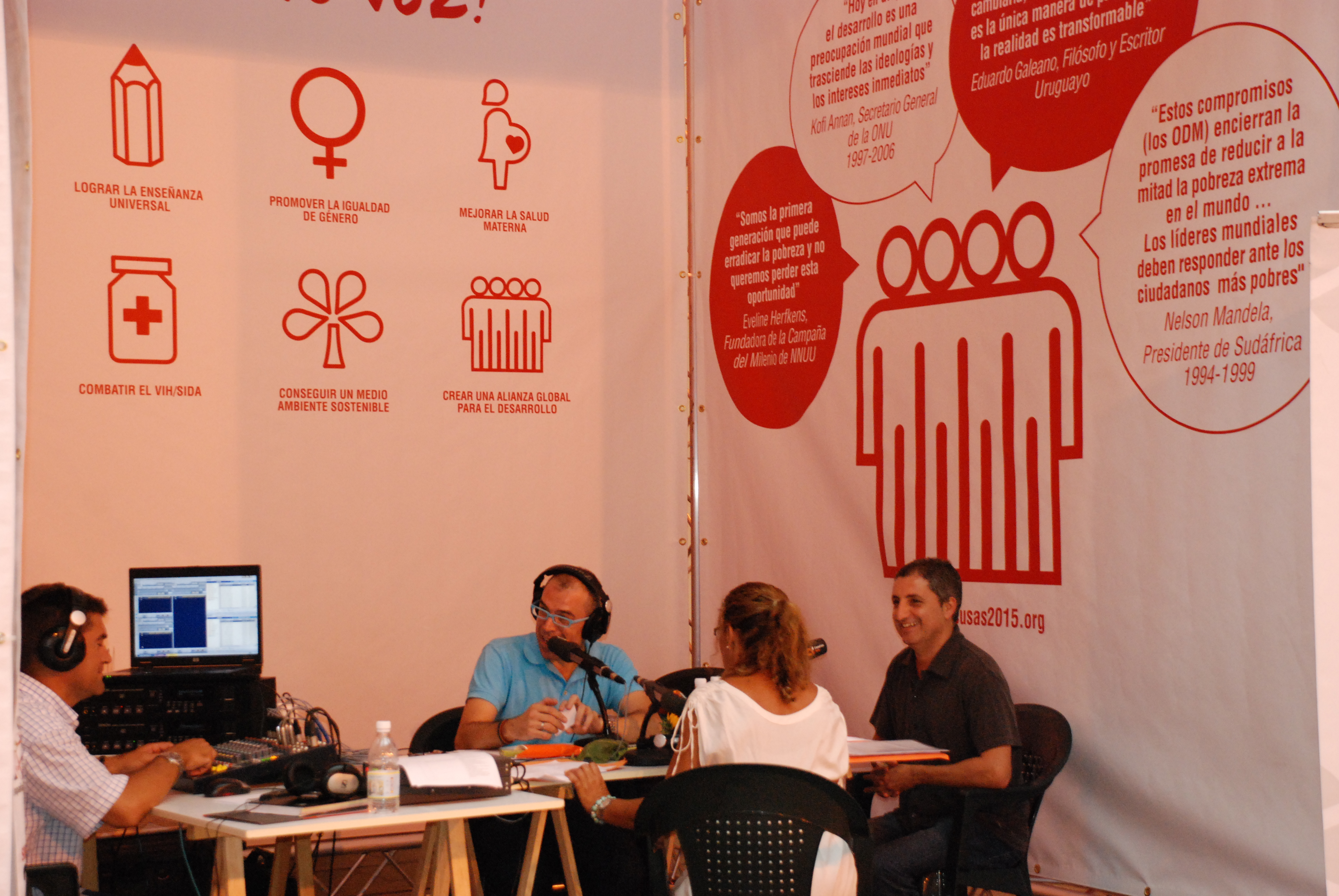 3. Emisión en directo del programa de Canarias Radio de Kiko Barroso: entrevista a Jorge Pérez Artiles, Jefe de Área de Relaciones Económicas y Asuntos Sociales de Casa África