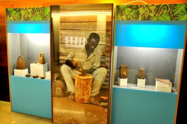 9. Exposición Instrumentos Musicales y Danzas de Guinea Ecuatorial