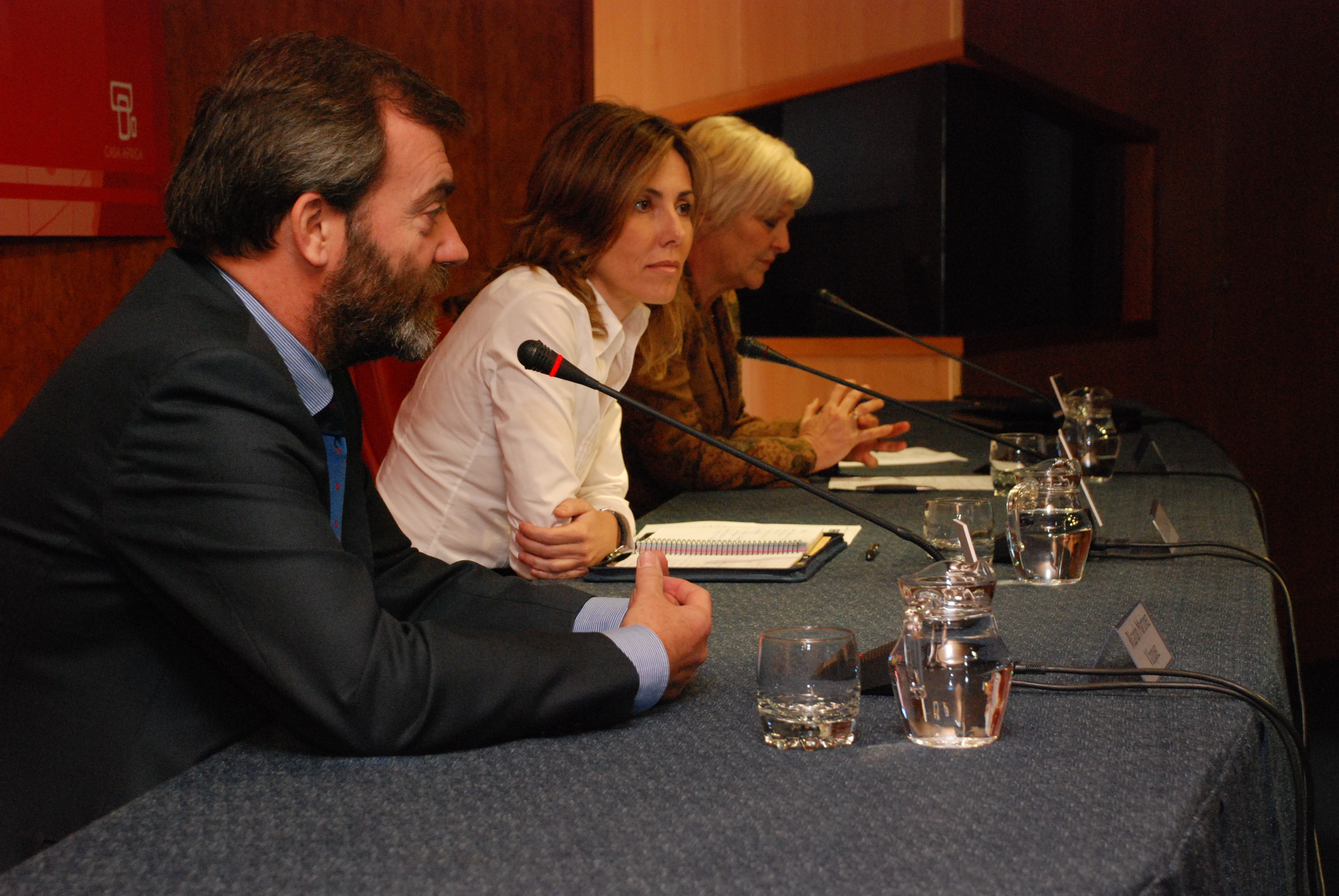6. Ricardo Martínez Vázquez, Director General de Casa África, Elsa Casas, Comisionada de Acción Exterior del Gobierno de Canariasy Alicia Rodríguez Betancor, Presidenta de FUNDESCAN