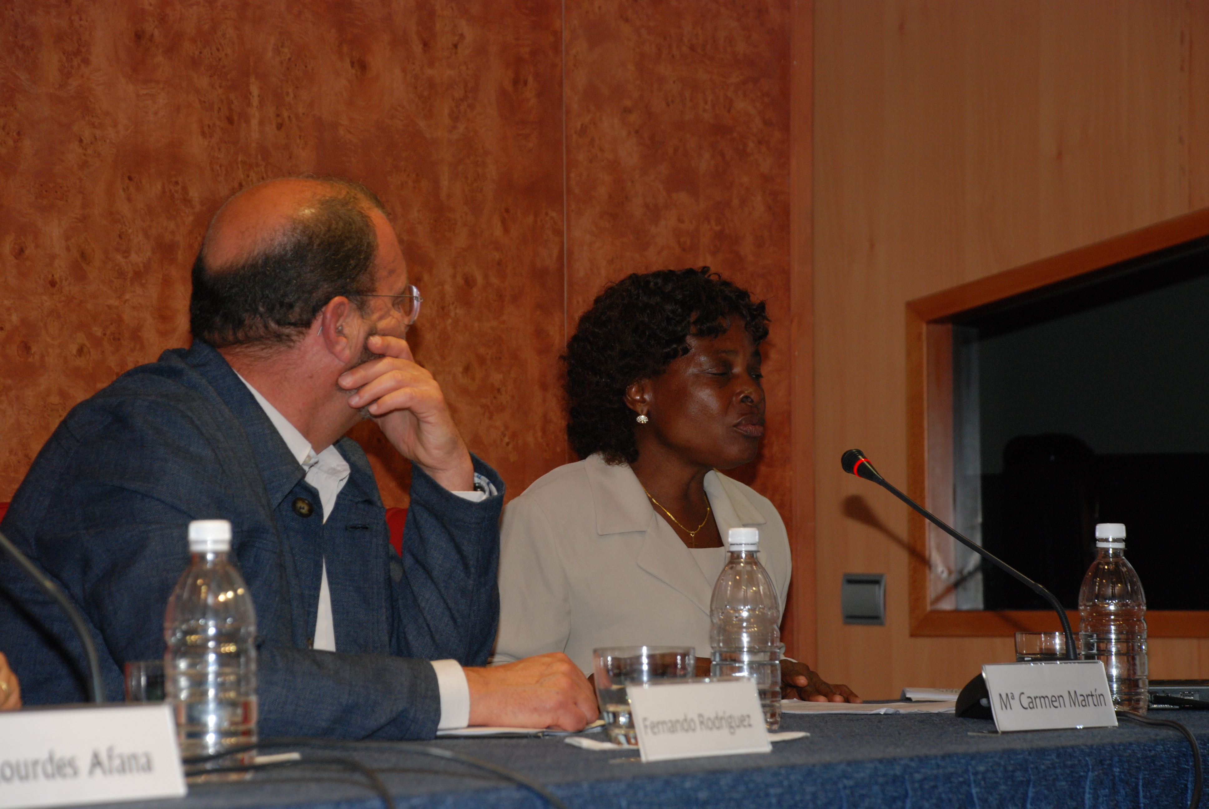 3. Intervención de Lourdes Afana, Directora de la Biblioteca de la Universidad de Malabo -Guinea Ecuatorial-