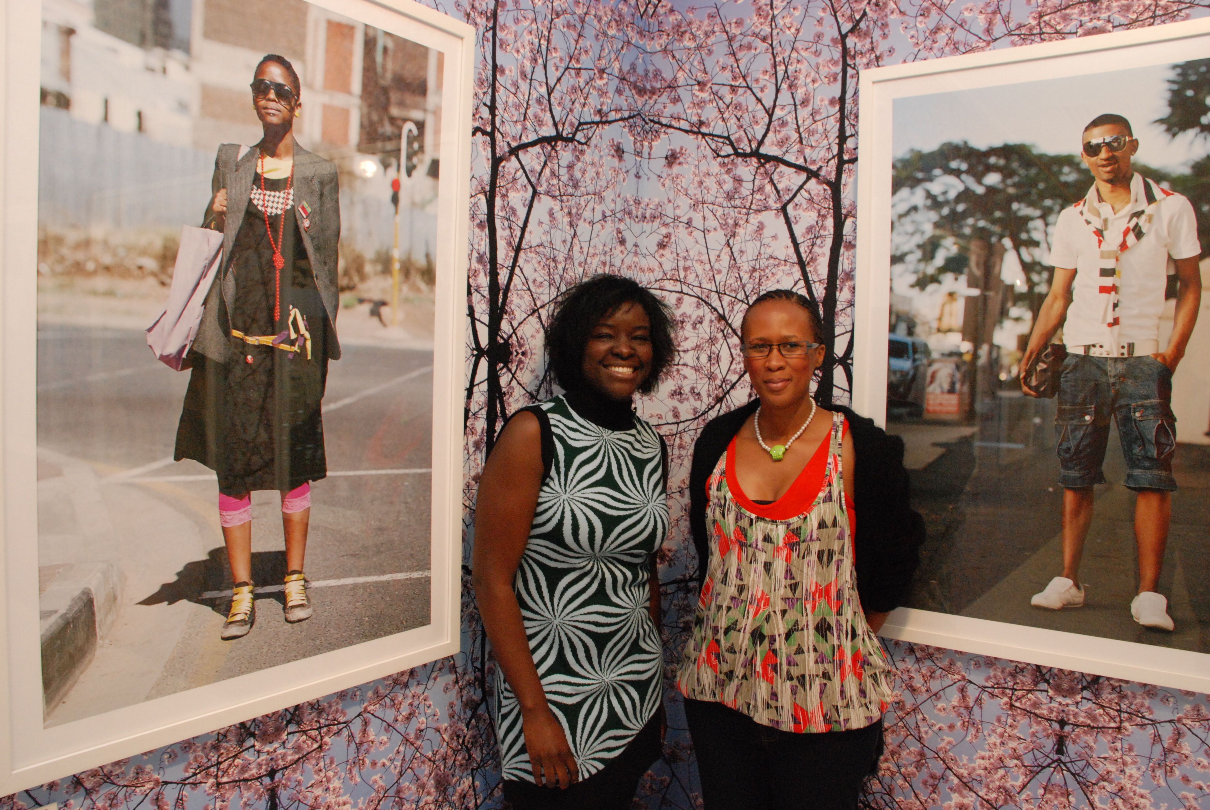 6. Nontsikelelo Veleko en las salas de exposición de Casa África con la comisariada por Elvira Dyangani Ose