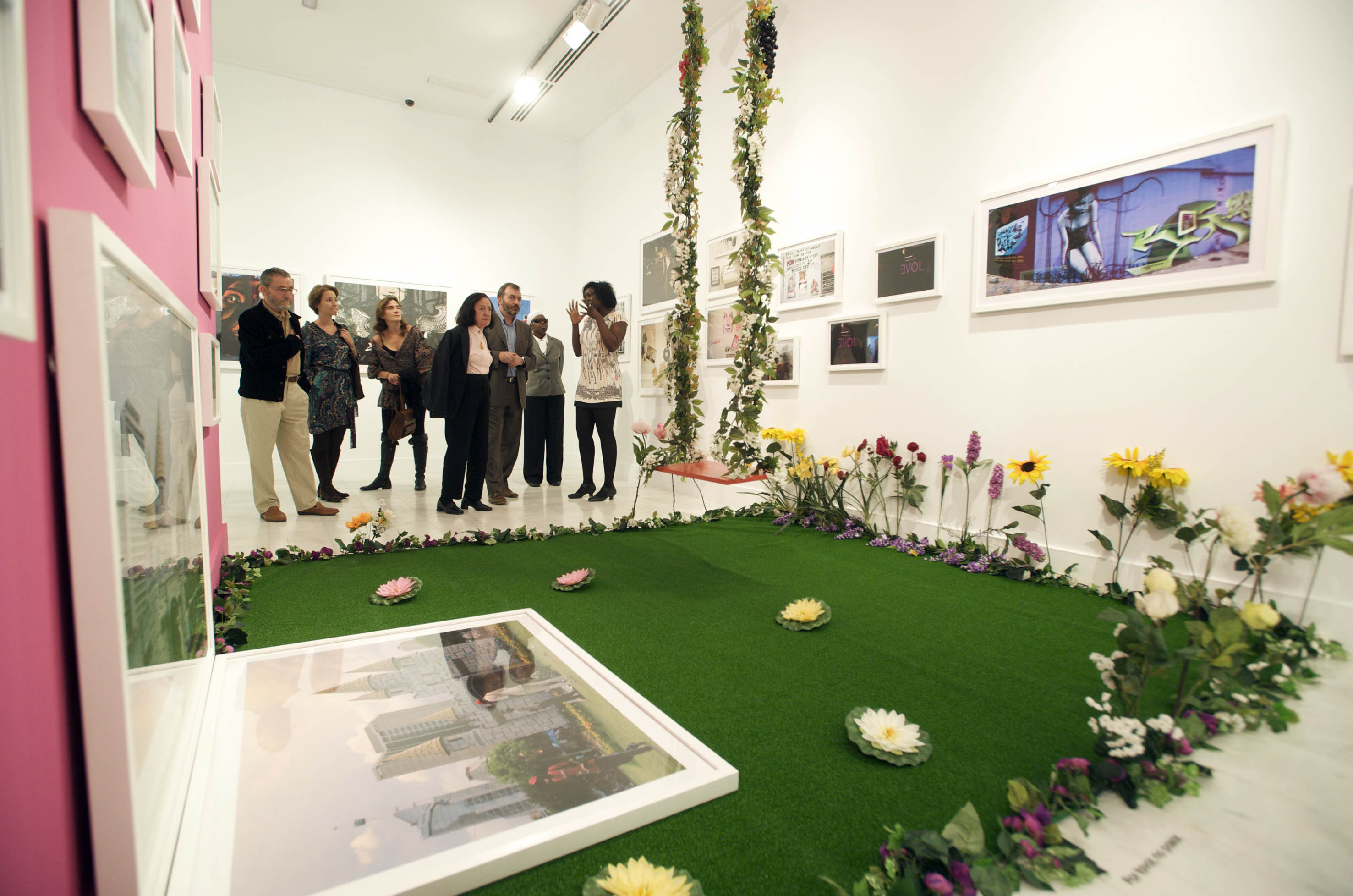 26. Visita a la exposición durante la rueda de prensa de presentación de la exposición