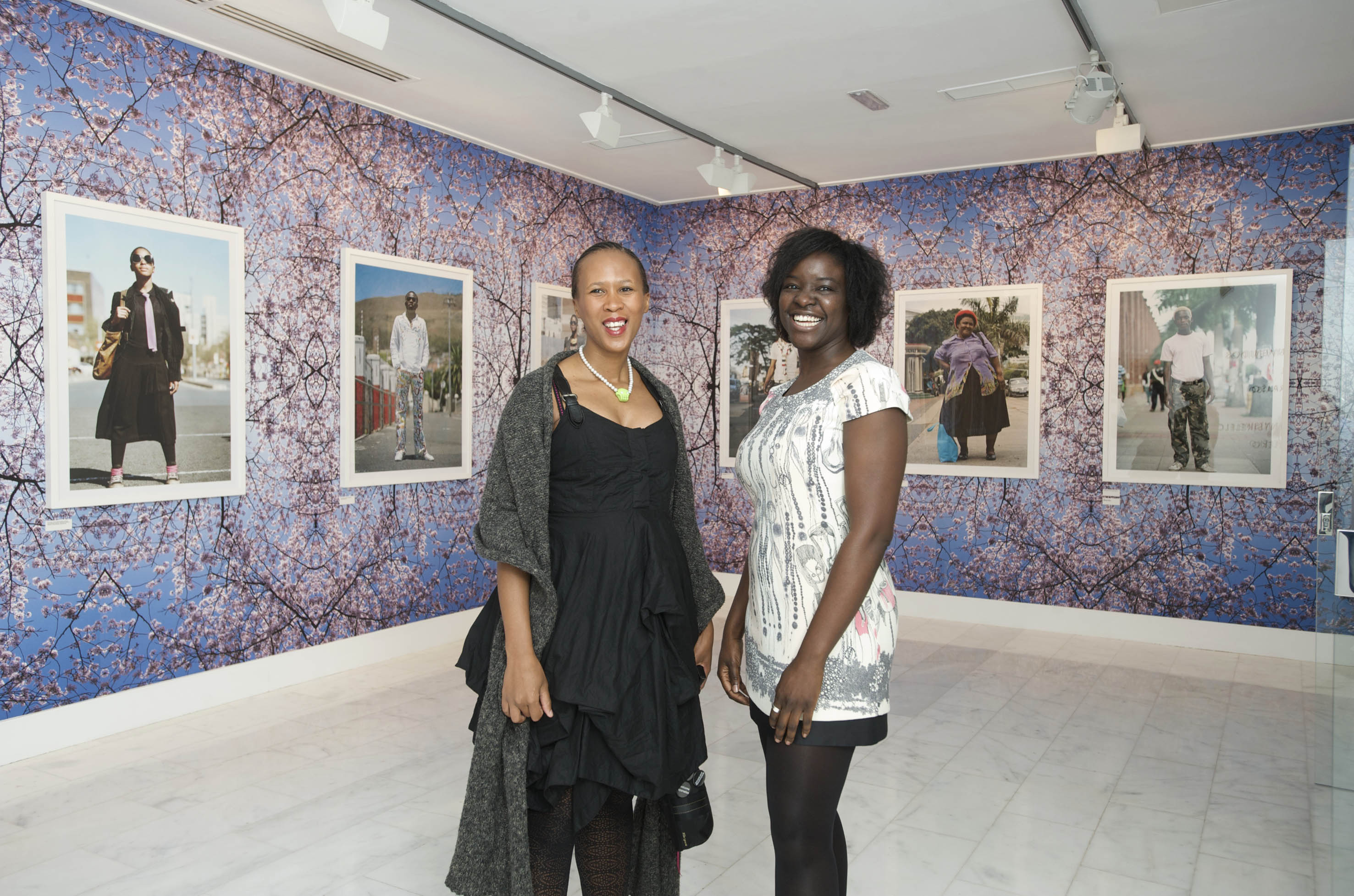 27. Nontsikelelo Veleko en las salas de exposición de Casa África