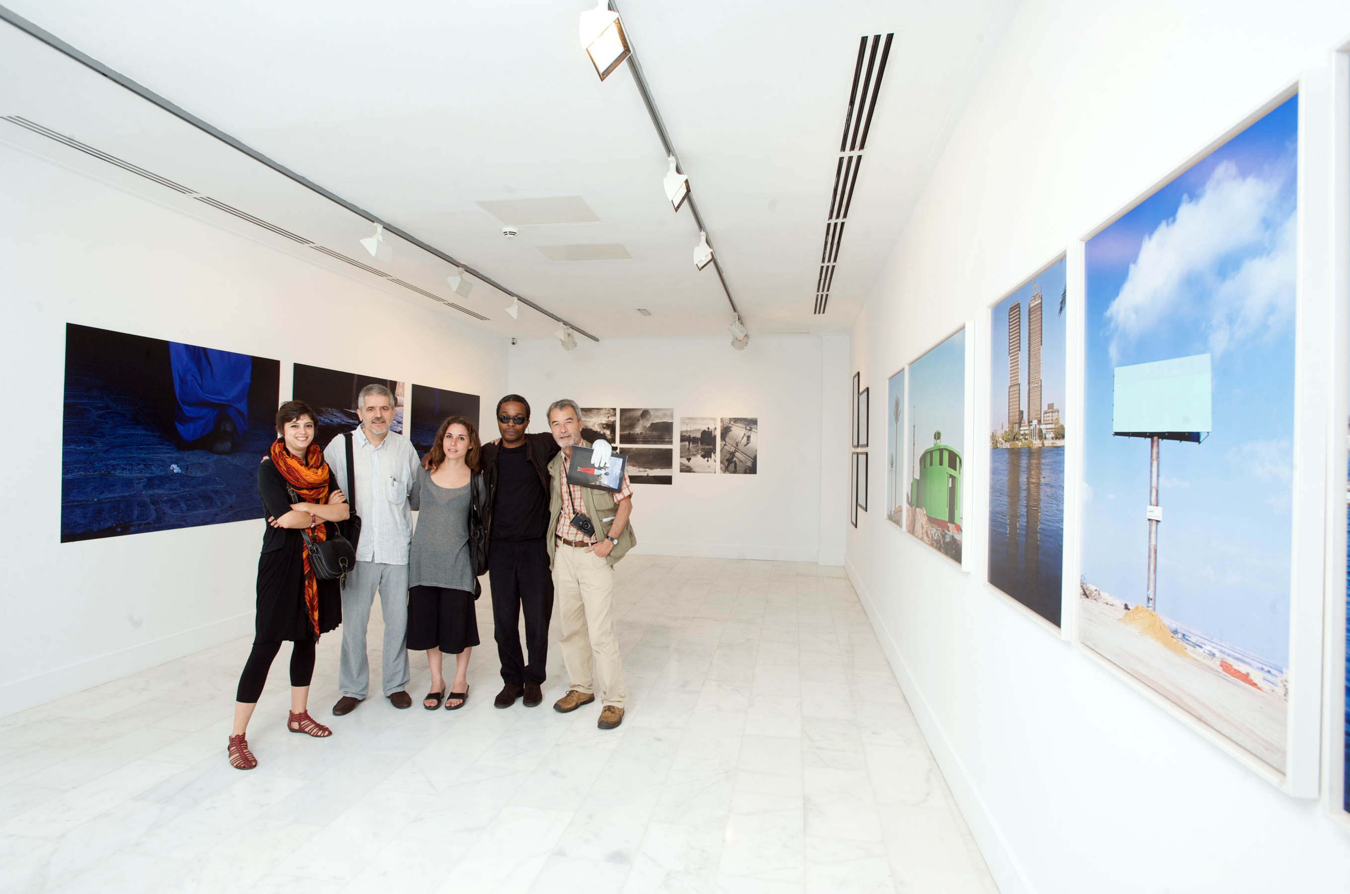 56. Pep Subirós, narrador, ensayista y filósofo África y Simón Njami, comisario de la Bienal de Fotografía de Bamako 07 en la exposición