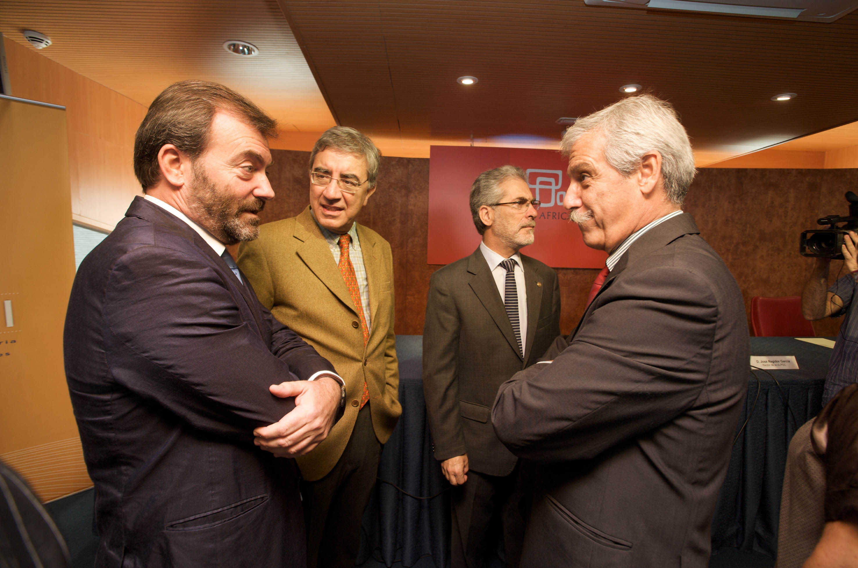 2. Encuentro con las Universidades españolas asistentes a la reunión del CEURI en Casa África