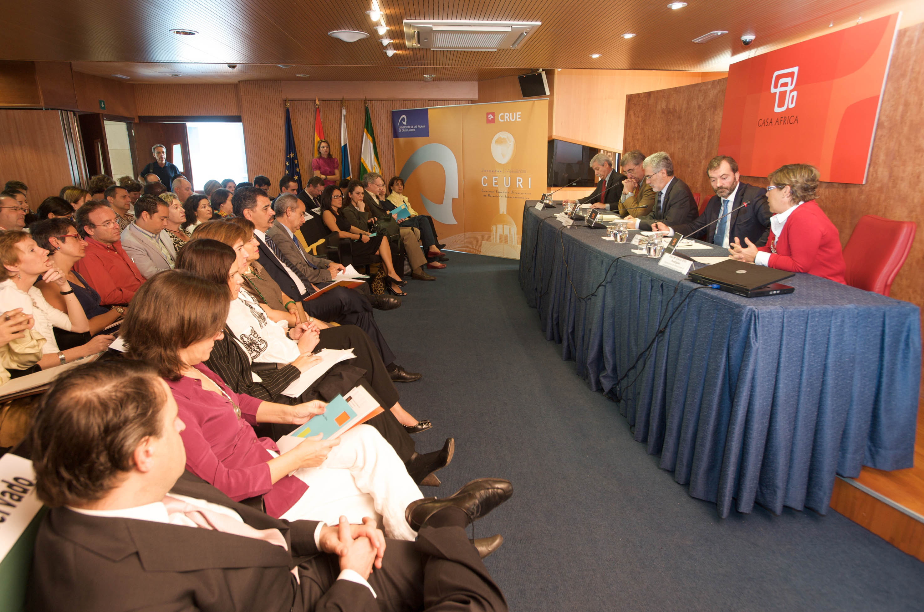 4. Encuentro con las Universidades españolas asistentes a la reunión del CEURI en Casa África