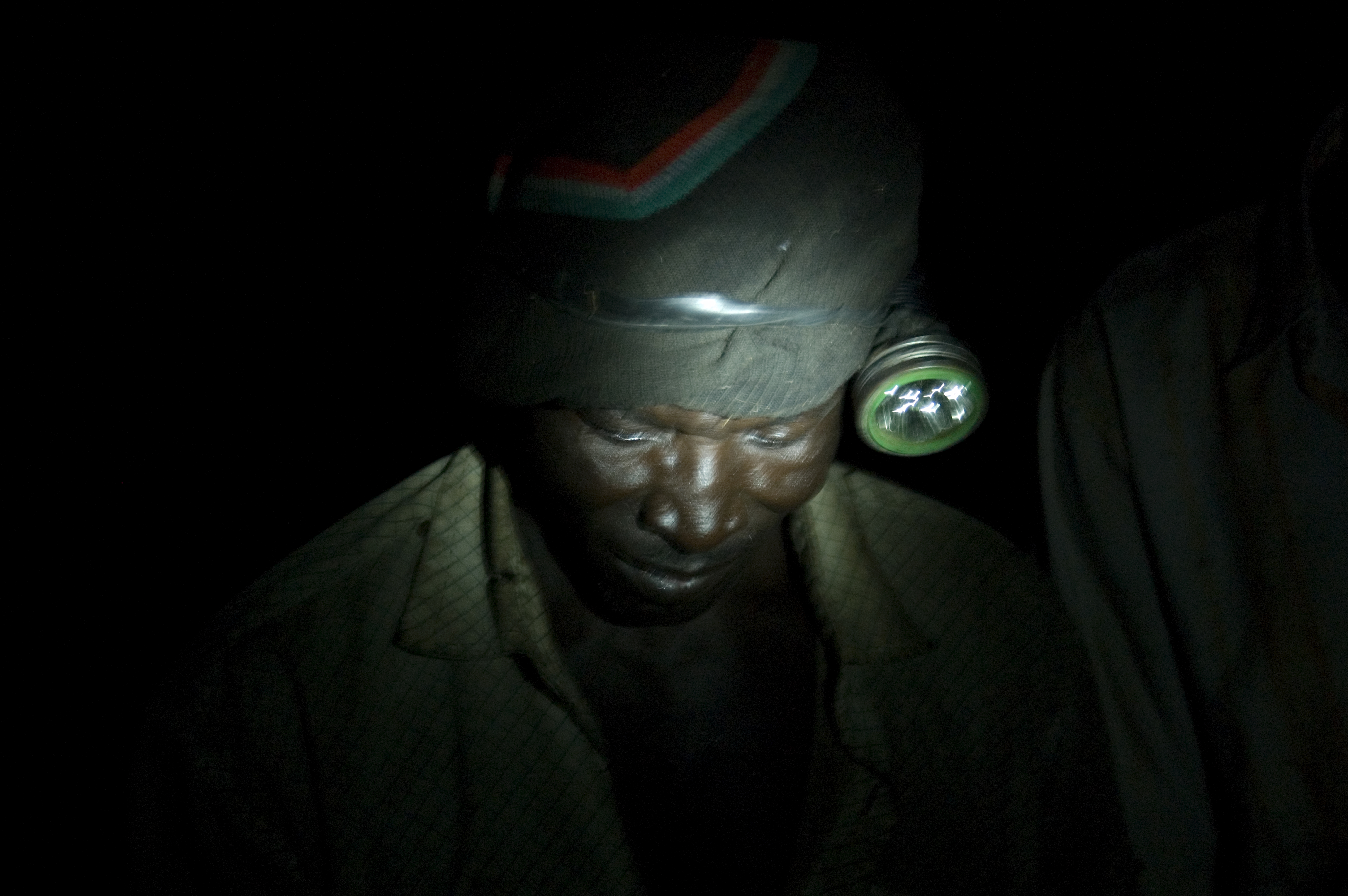 62. Abdoulaye Barry, « Pêcheurs de nuit », 2010 © Abdoulaye Barry -Album Monografías-