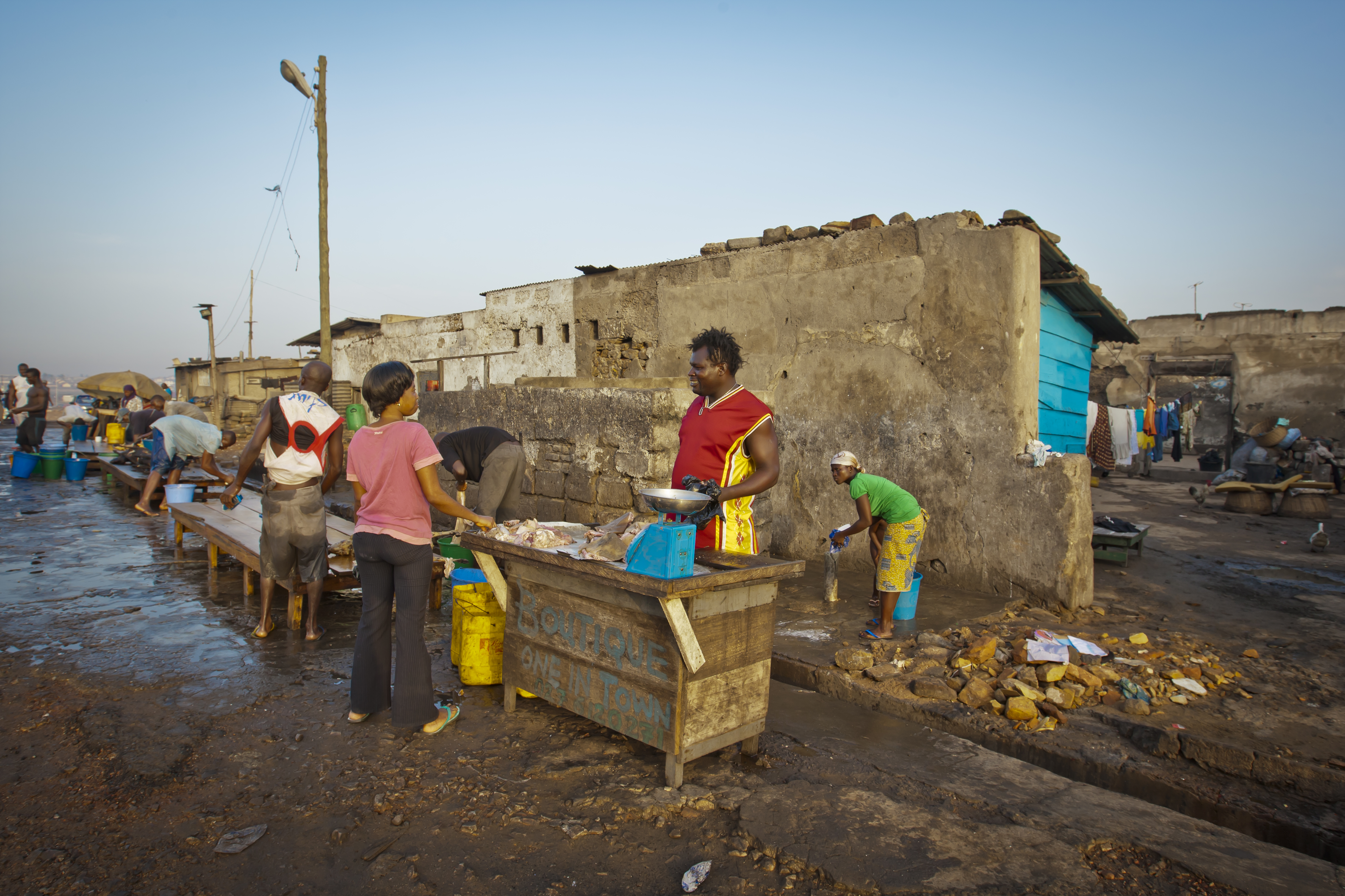 92. Nana Kofi Acquah, série « The Slaughter Boys », 2011 © Nana Kofi Acquah -Album Dinaque de Bamako, Workshop Ghana-