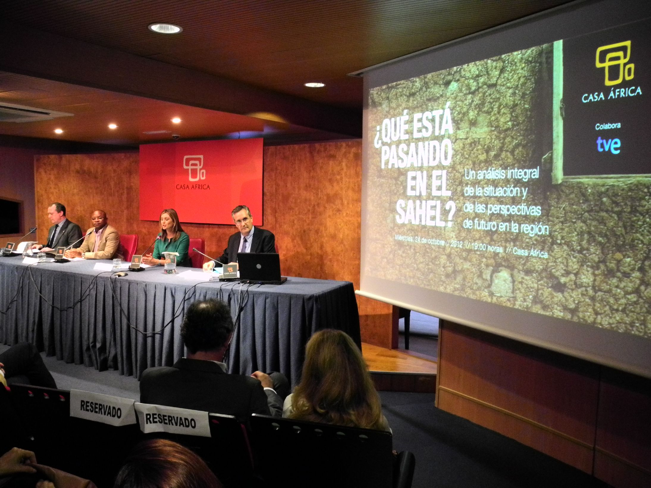 2. Mesa de debate ¿Qué está pasando en el Sahel?. Un análisis integral de la situación y de las perspectivas de futuro en la región en Casa África, 2012