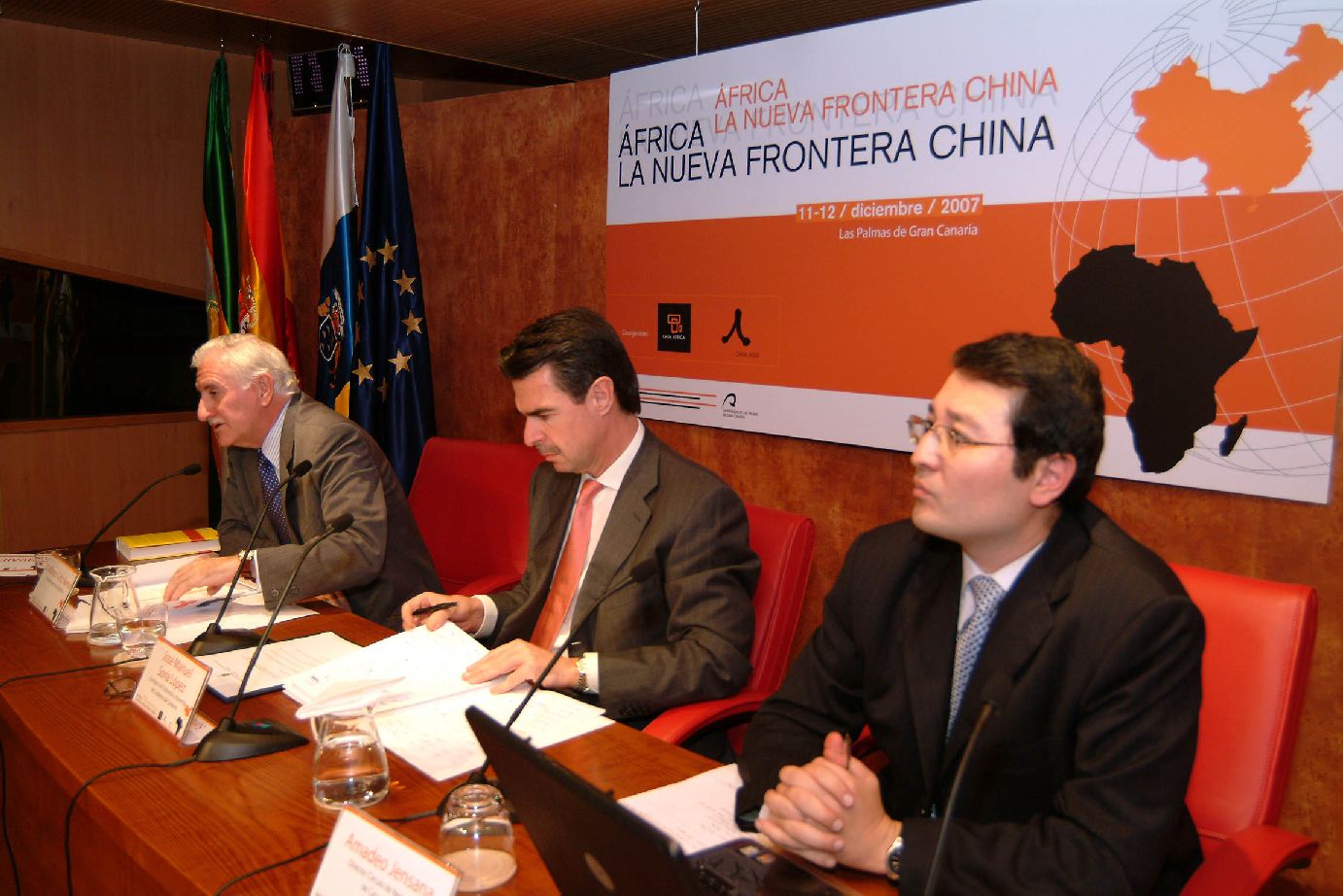 4.  Presentación del Seminario Internacional África, la nueva frontera China, 2007 en Casa África