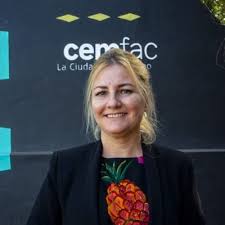 Sra. Doña Ximena Bartolomé Tocino
