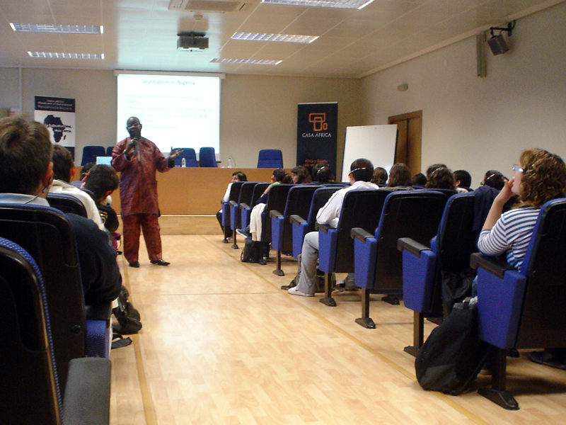 Una conferencia sobre los medios de comunicación nigerianos cierra un seminario en Valencia sobre el impacto de los medios en inmigración y desarrollo sostenible