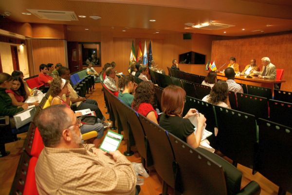 Literatura guineana actual con Donato Ndongo en Casa África
