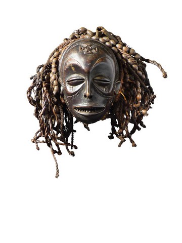 Últimos días para disfrutar de 'Negro. Arte centroafricano' en Casa África