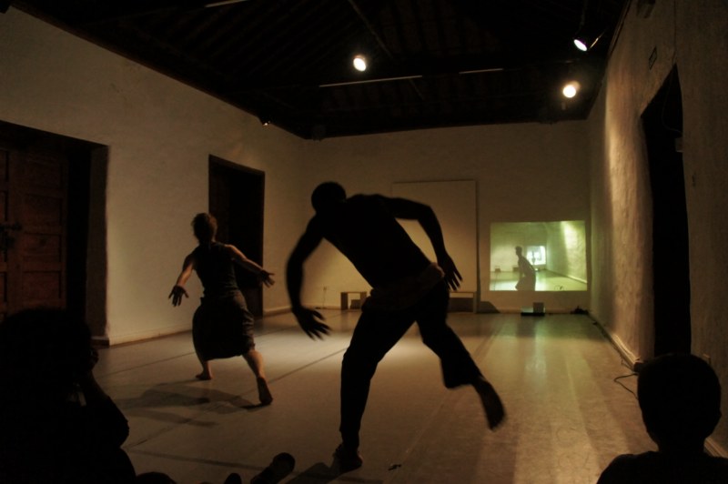 Los bailarines Julie Iarisoa y Yaya Sarrie se concentran en La Gomera hasta el 9 de marzo