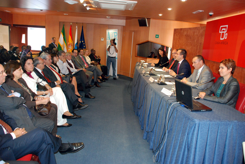 La cooperación penal internacional y la delincuencia transnacional, a debate en Casa África